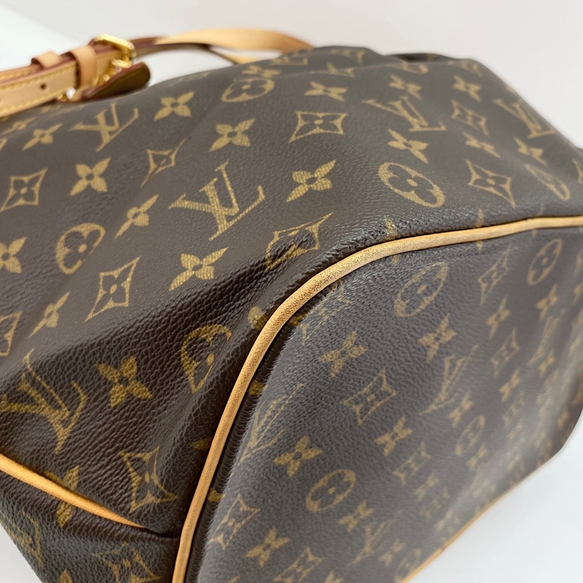 Louis Vuitton Brown Tote Bag (Pre-Owned)