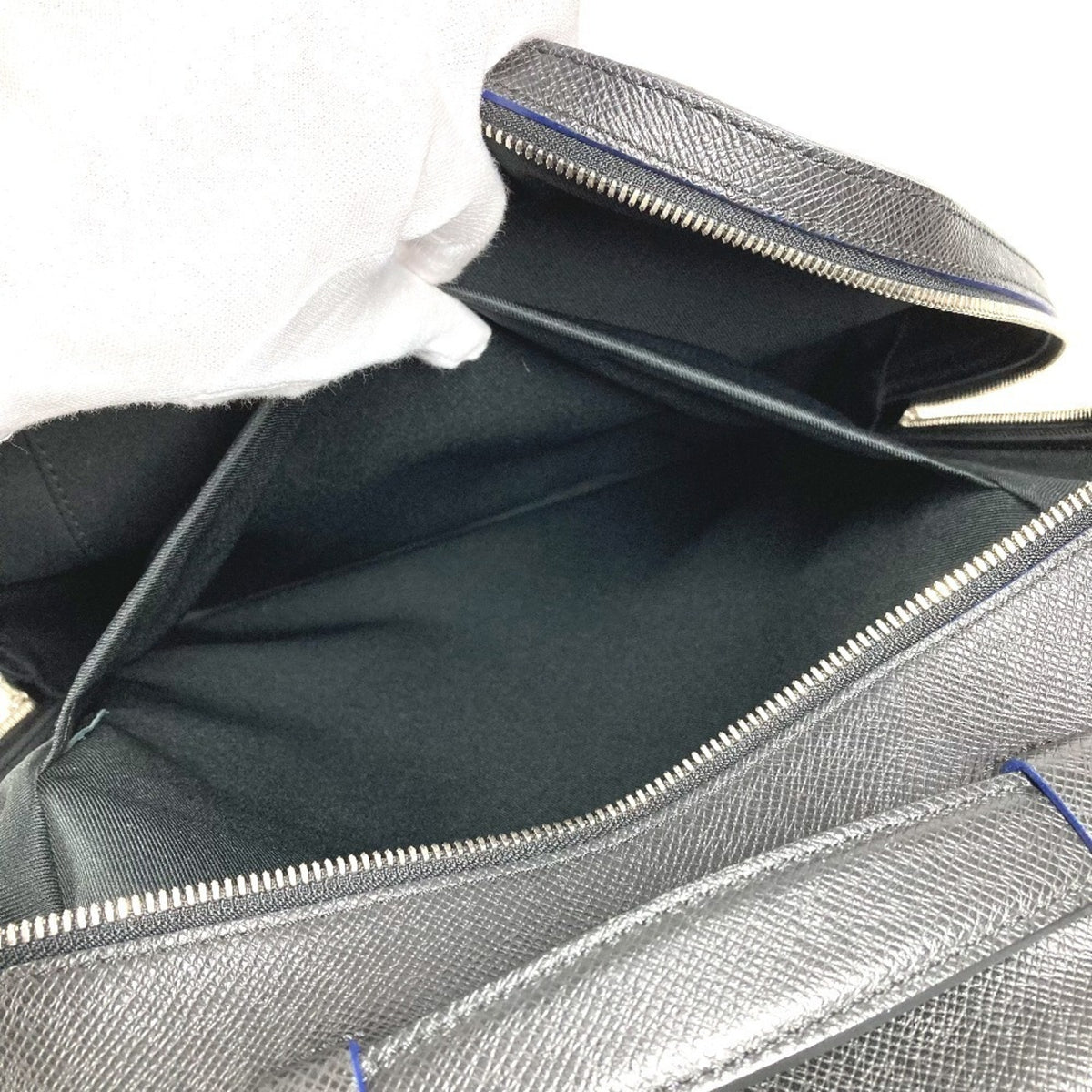 Louis Vuitton Ardoise Bicolor Black Blue Taiga Leather Backpack (Pre-Owned)