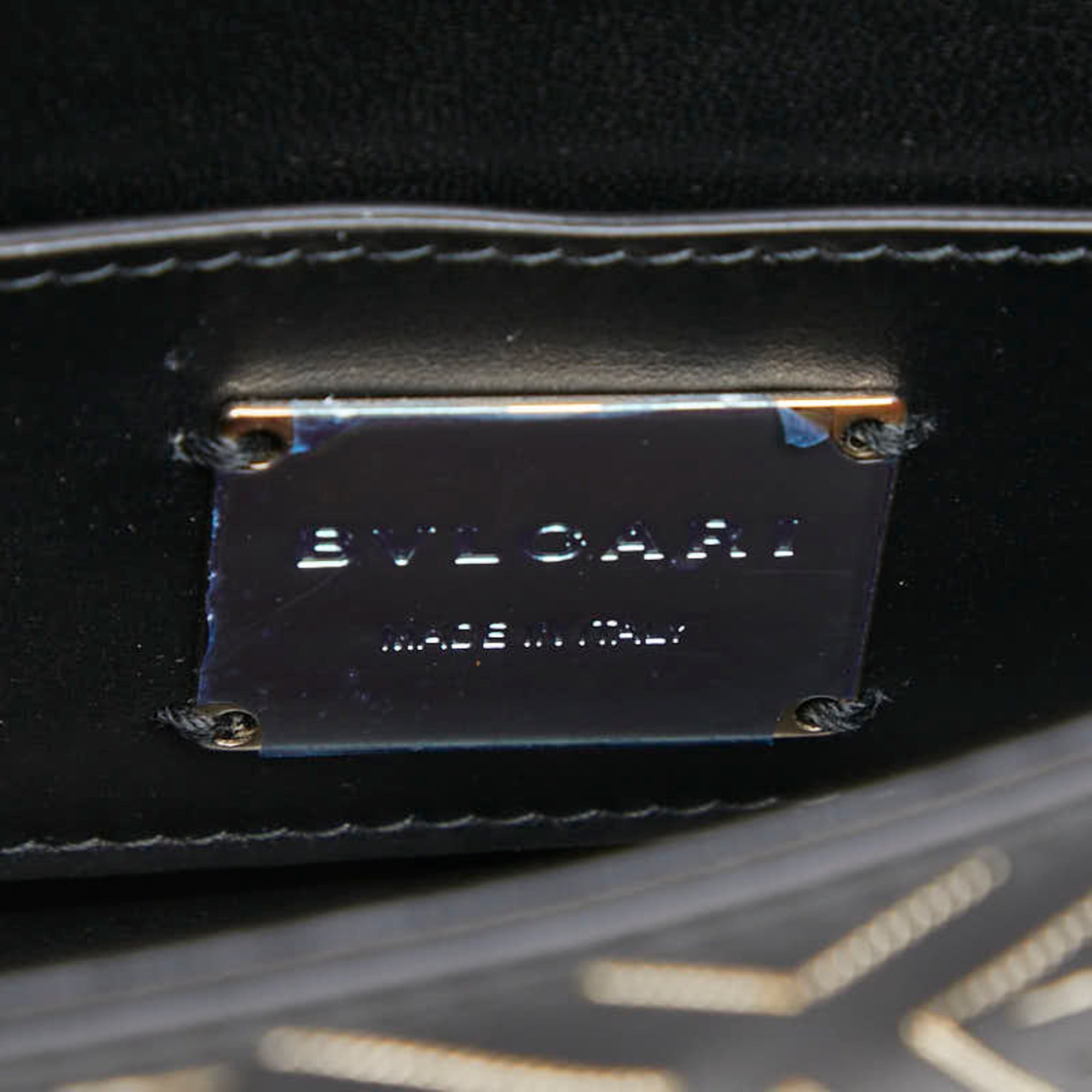 Bvlgari Black Leather Shoulder Bag (Pre-Owned)