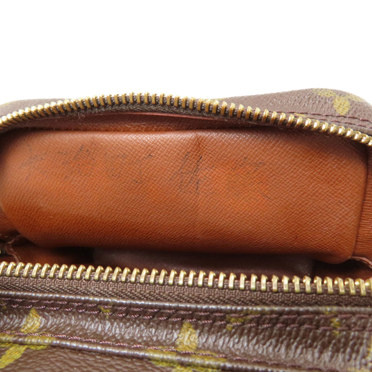 Louis Vuitton Monogram Monogram Shoulder Bag (Pre-Owned)