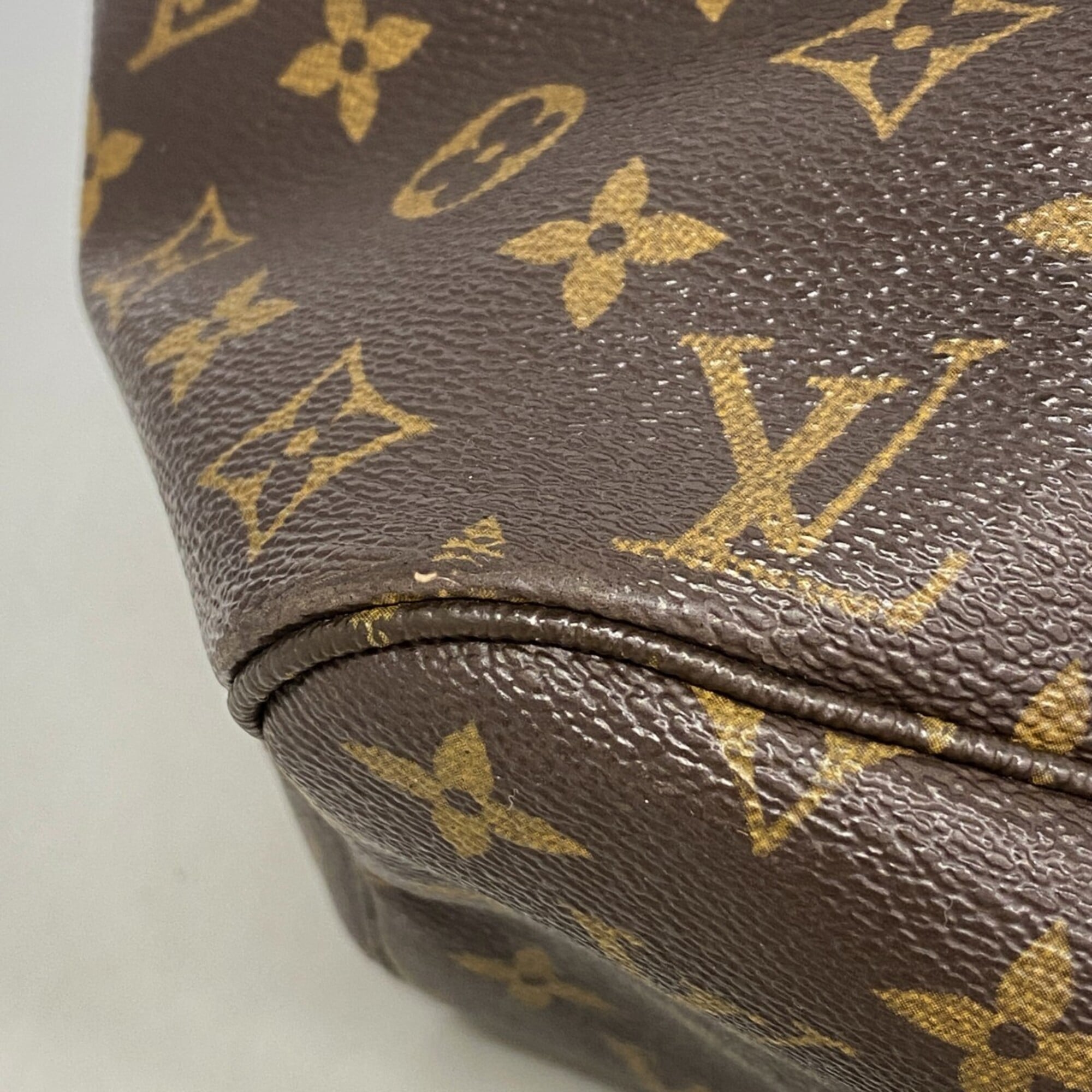 Louis Vuitton Brown Tote Bag (Pre-Owned)