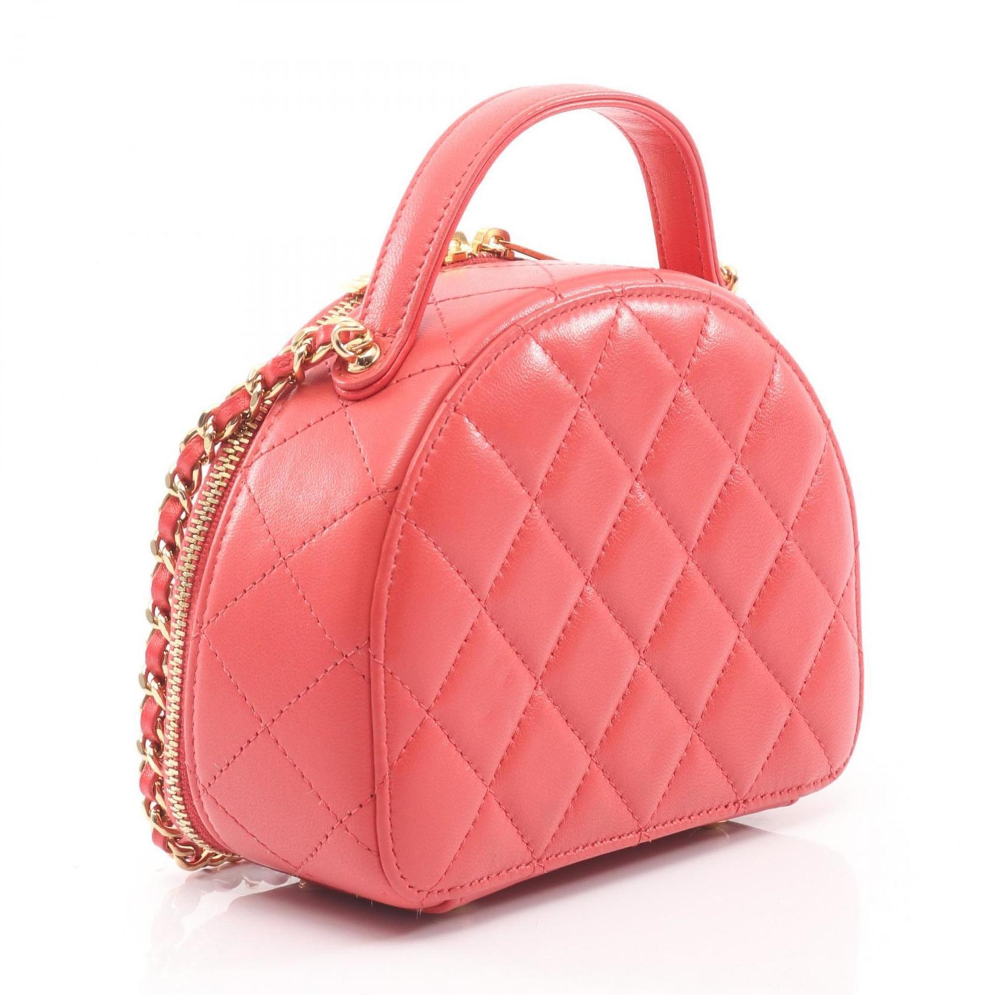 Chanel Pink Leather Shoulder Bag (Pre-Owned)