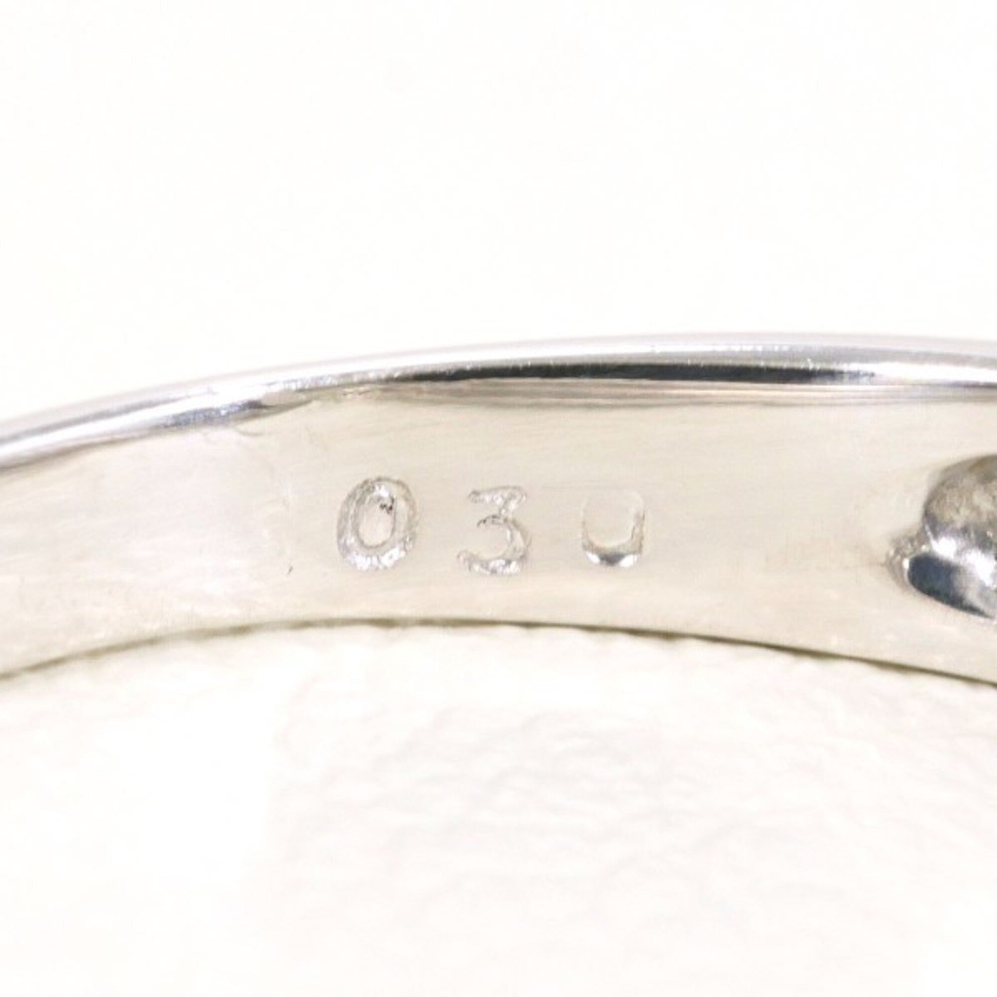 Unbranded White Gold White Gold (18K) Band Ring (Pre-Owned)