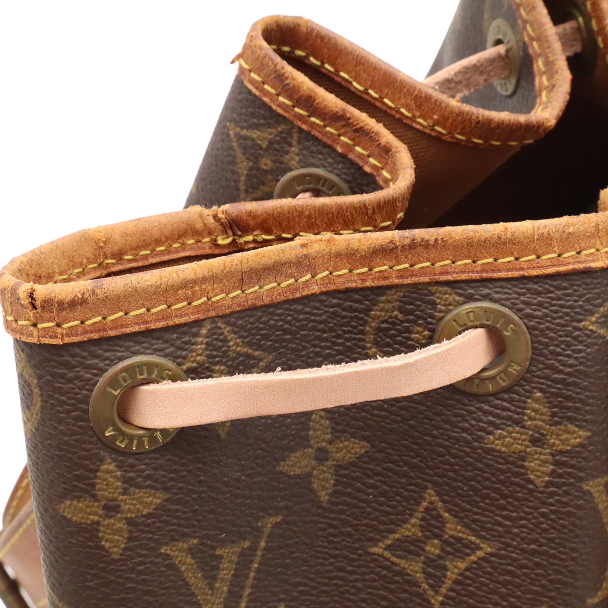 Louis Vuitton Brown Monogram Shoulder Bag (Pre-Owned)