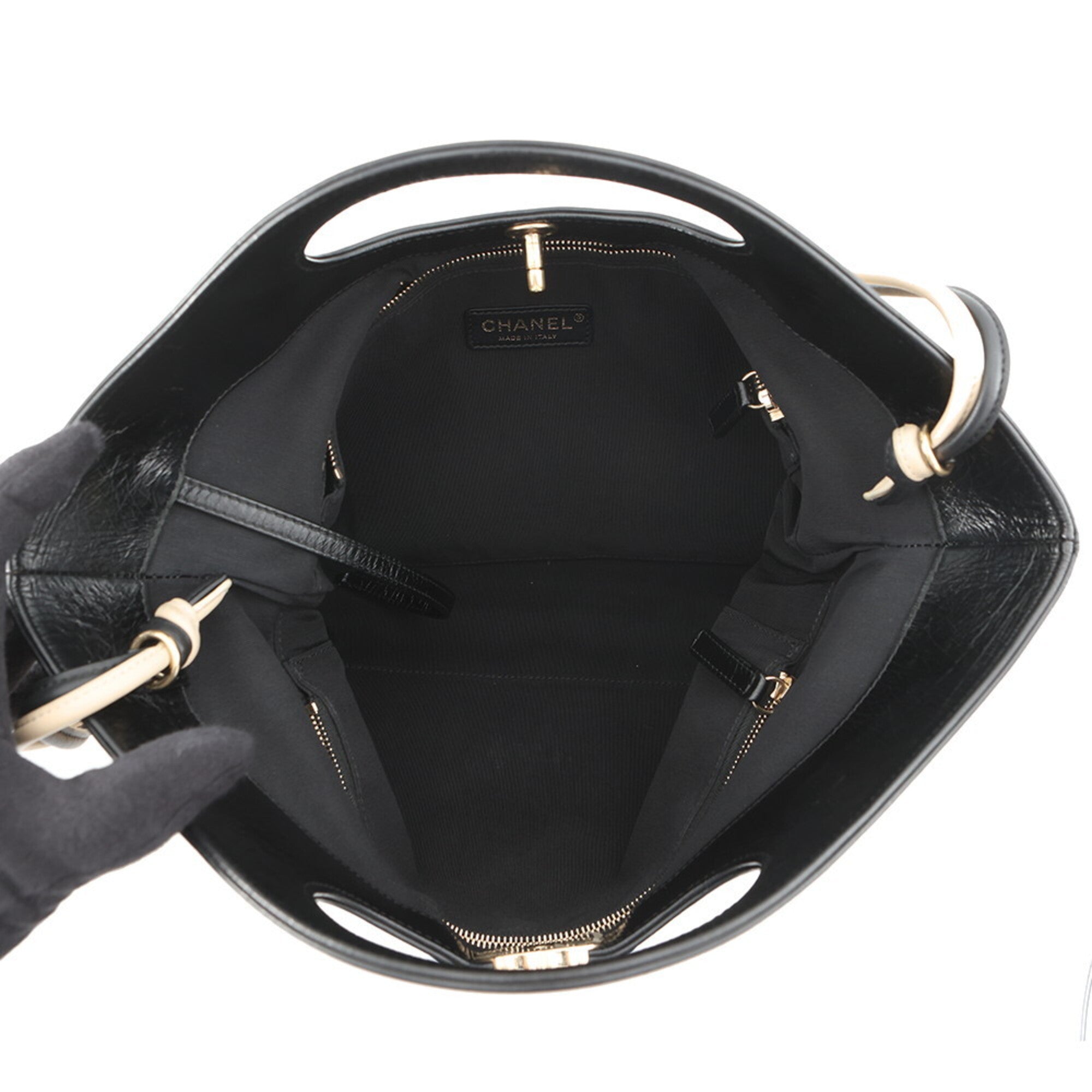 Chanel Beige Black Leather Handbag Shoulder Bag (Pre-Owned)