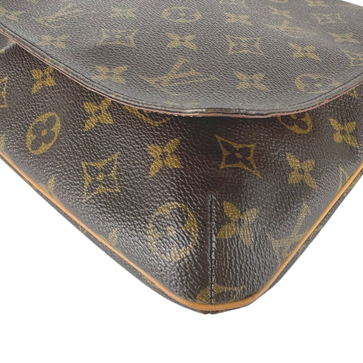Louis Vuitton Brown Monogram Monogram Shoulder Bag (Pre-Owned)