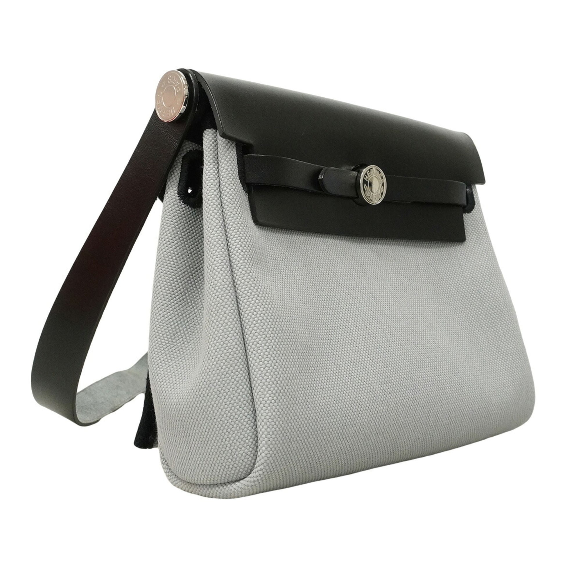 Hermes Gray Shoulder Bag (Pre-Owned)
