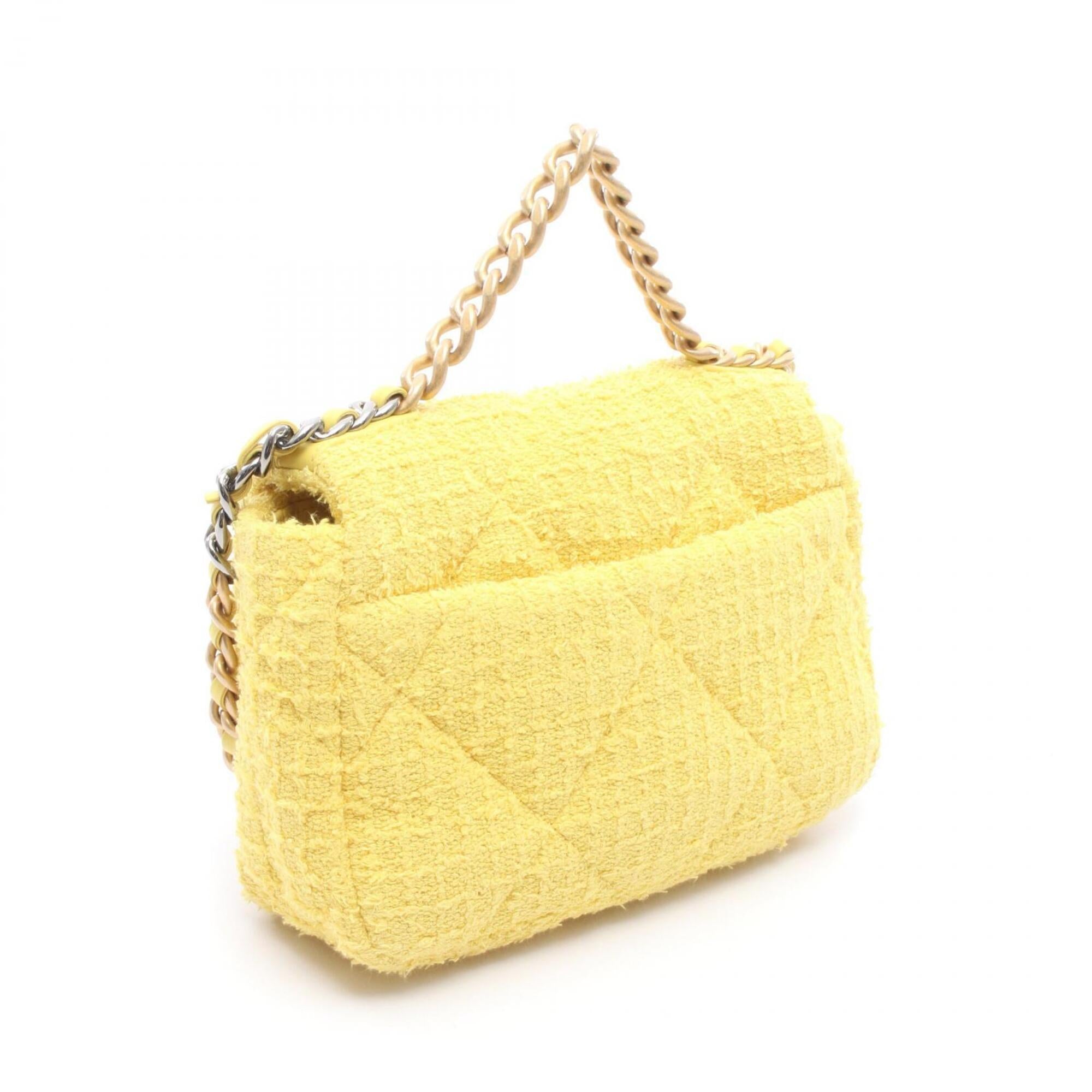 Chanel Yellow Fabric Handbag Shoulder Bag (Pre-Owned)