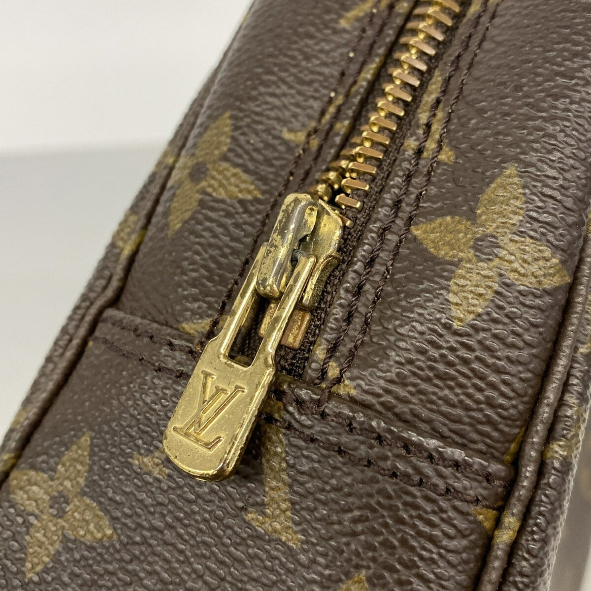 Louis Vuitton Brown Pouch (Pre-Owned)