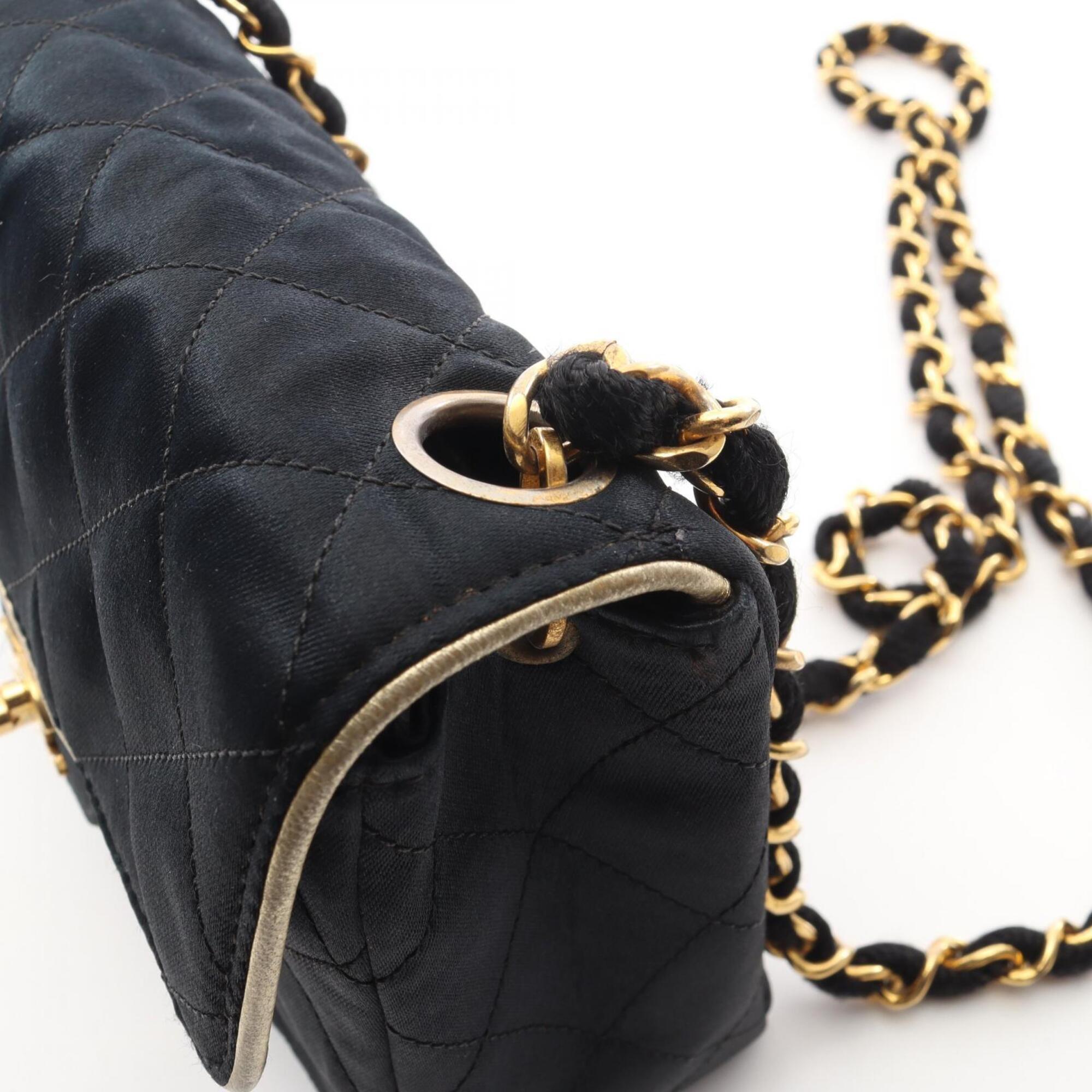Chanel Black Fabric Leather Handbag Shoulder Bag (Pre-Owned)