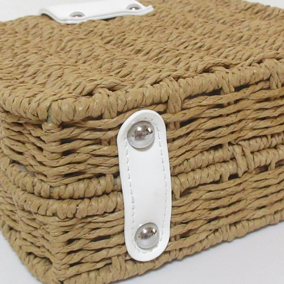 Marni Beige White Shoulder Bag (Pre-Owned)
