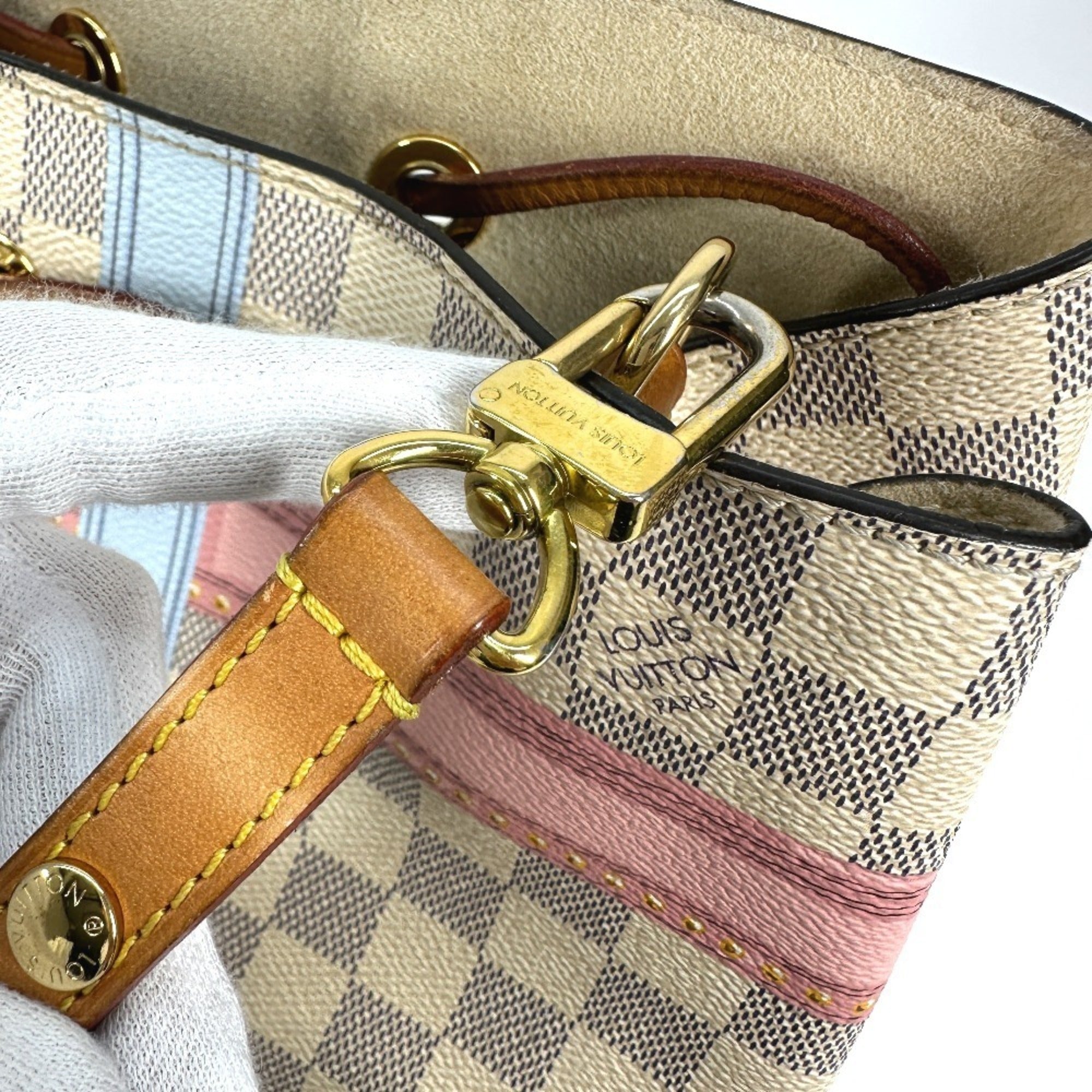 Louis Vuitton White Damier Azur Canvas Shoulder Bag (Pre-Owned)
