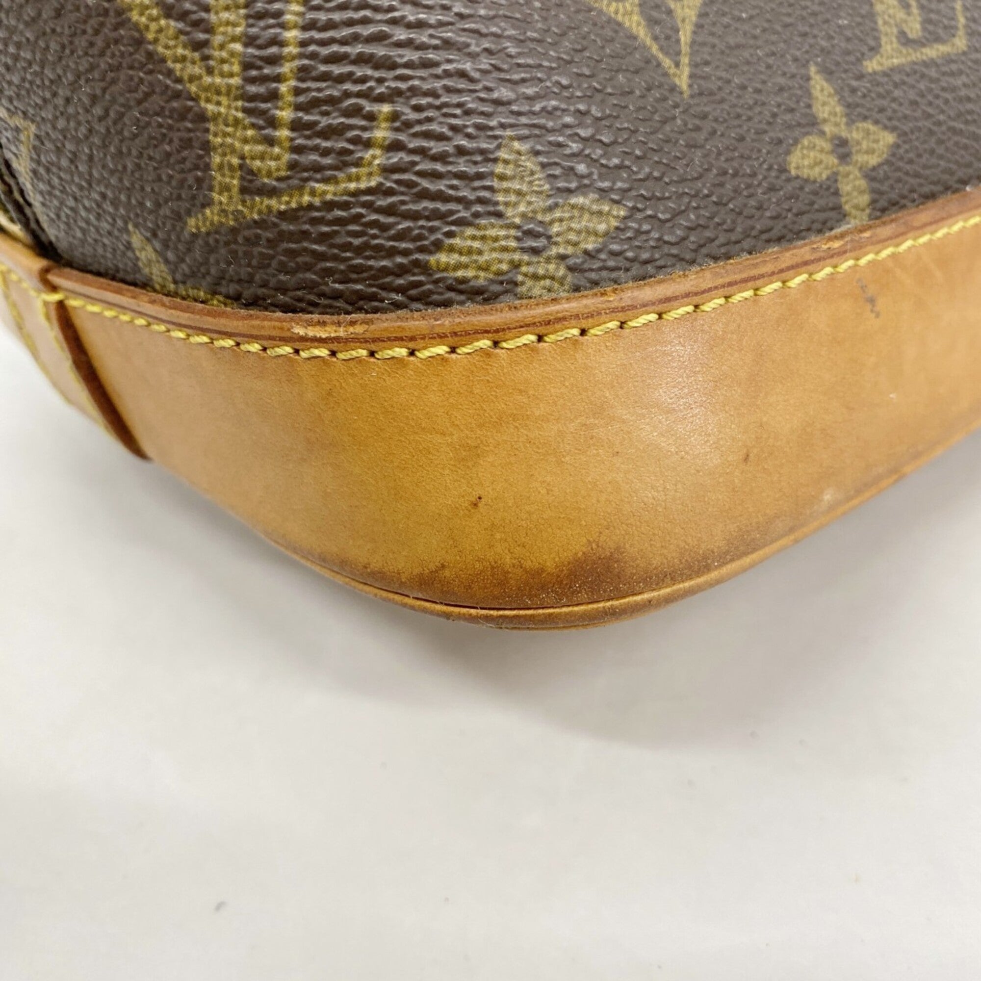 Louis Vuitton Brown Handbag (Pre-Owned)