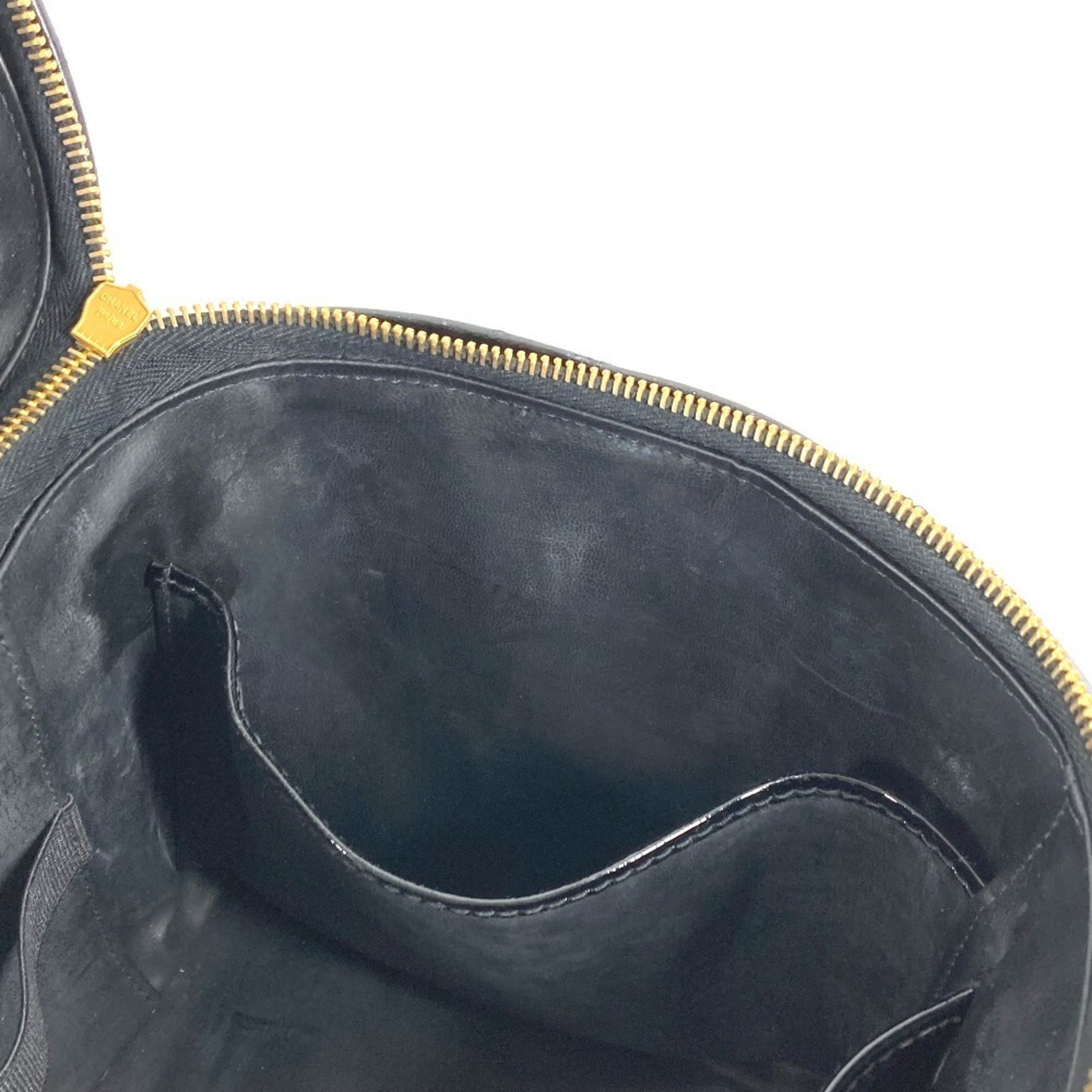Chanel Black Patent Leather Handbag Shoulder Bag Vanity Bag (Pre-Owned)