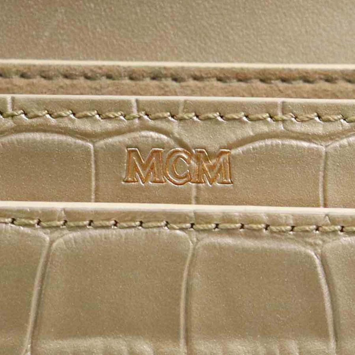 Mcm Gold Leather Shoulder Bag (Pre-Owned)