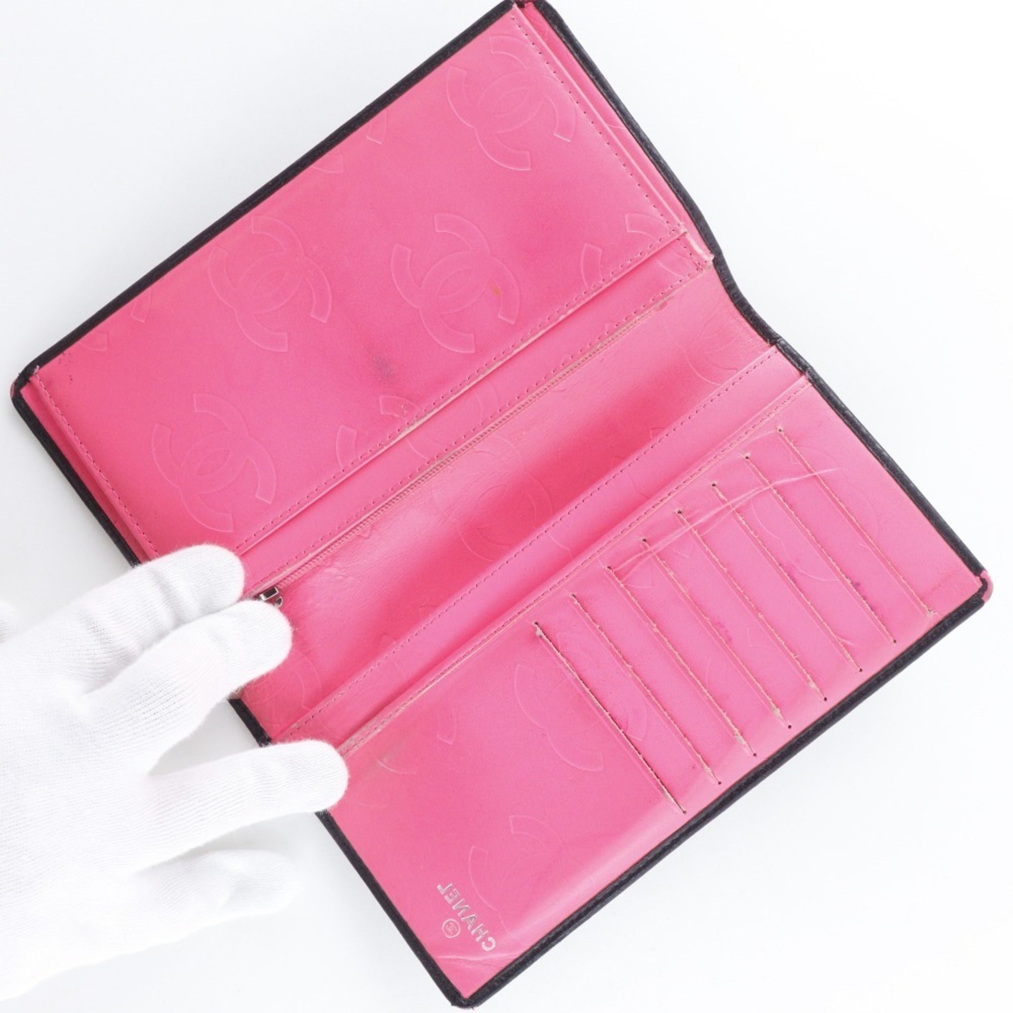 Chanel Black Leather Long Wallet (Bi-Fold) (Pre-Owned)