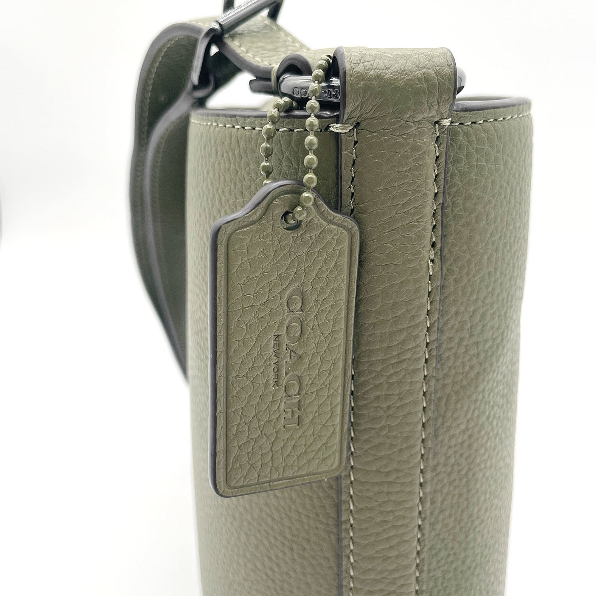 Coach Khaki Leather Shoulder Bag (Pre-Owned)