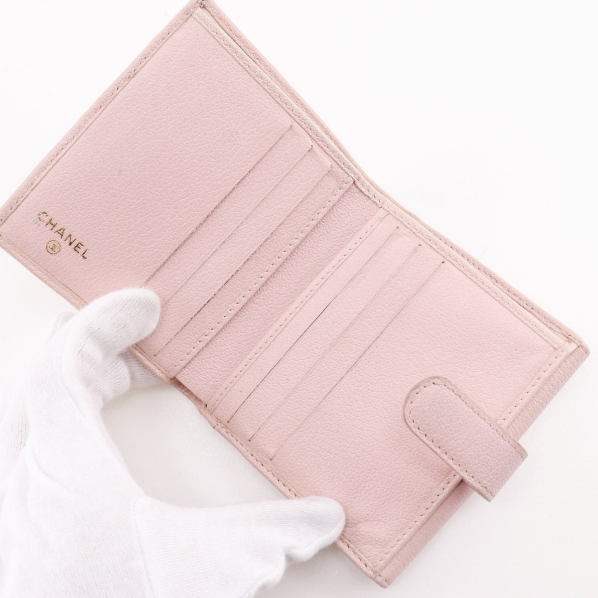 Chanel Pink Leather Wallet (Bi-Fold) (Pre-Owned)
