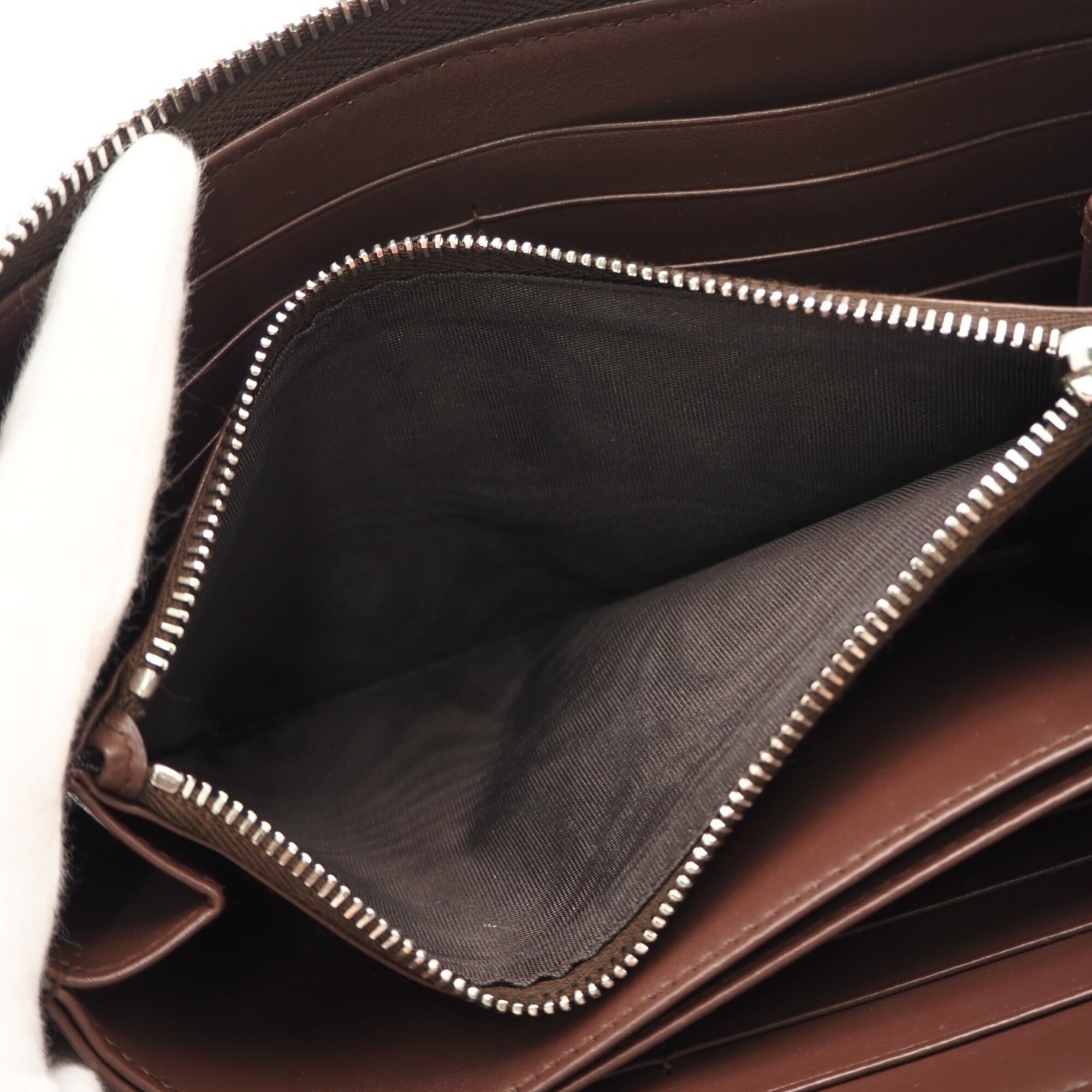 Prada Brown Leather Long Wallet (Bi-Fold) (Pre-Owned)
