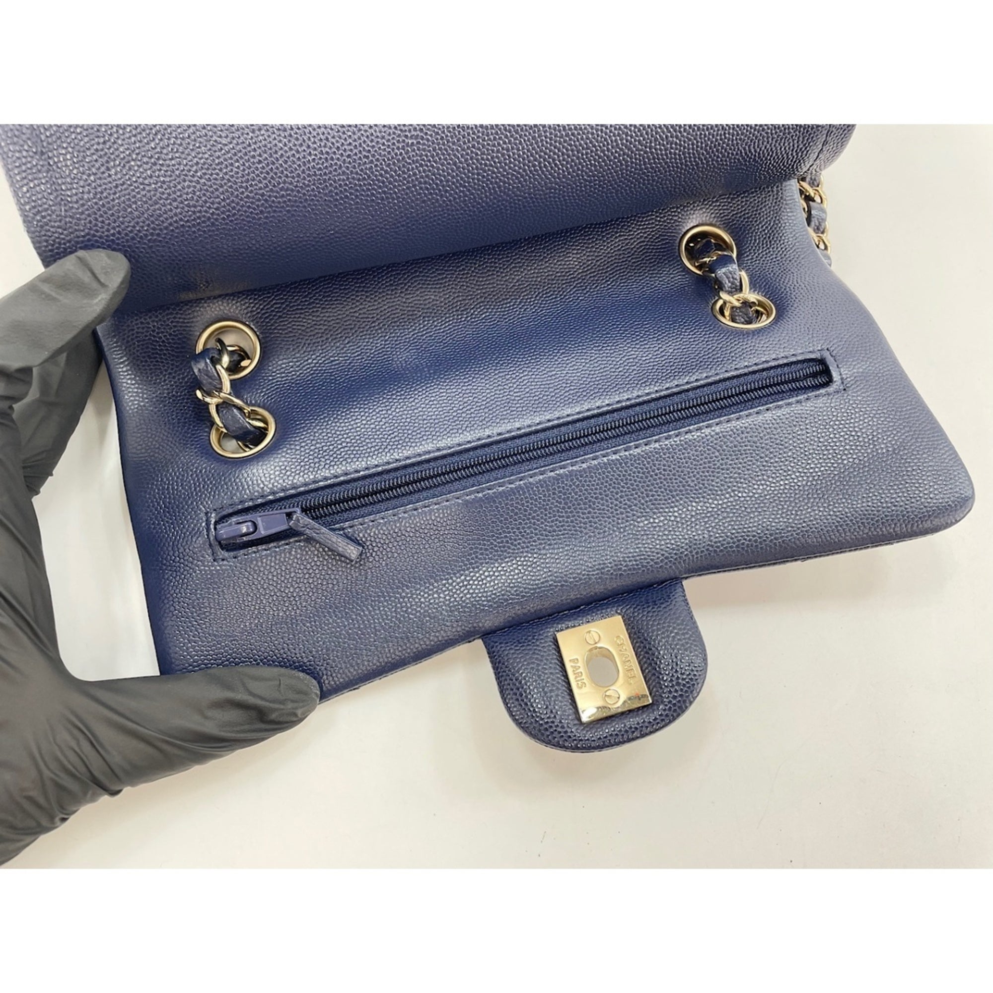 Chanel Matelasse Navy Shoulder Bag (Pre-Owned)