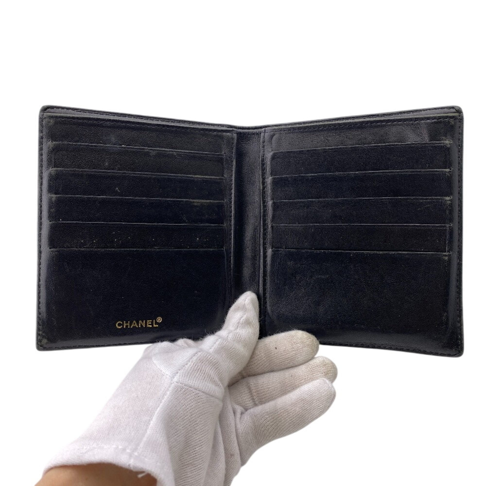 Chanel Black Leather Wallet (Bi-Fold) (Pre-Owned)