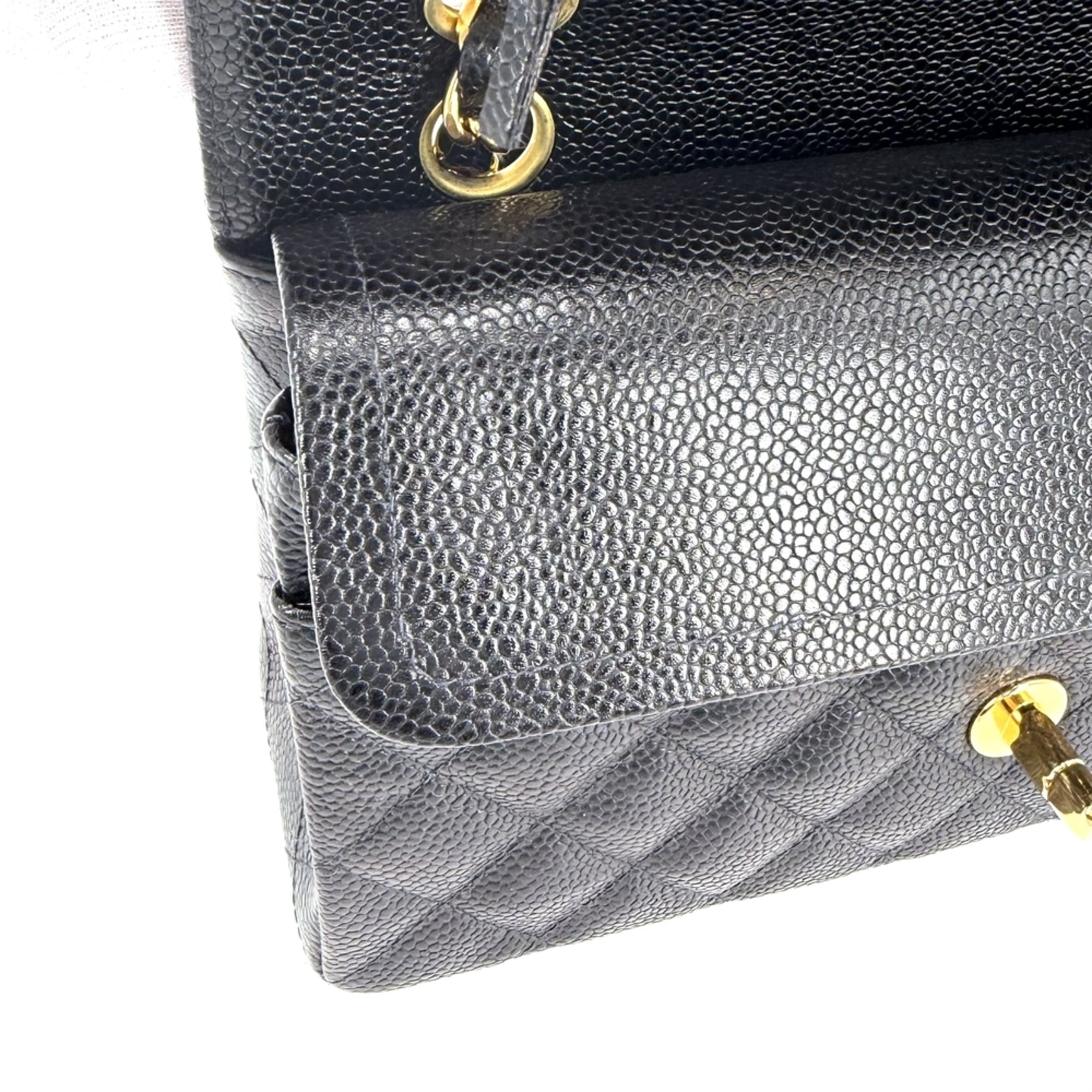 Chanel Matelasse Black Grained Calfskin Shoulder Bag (Pre-Owned)