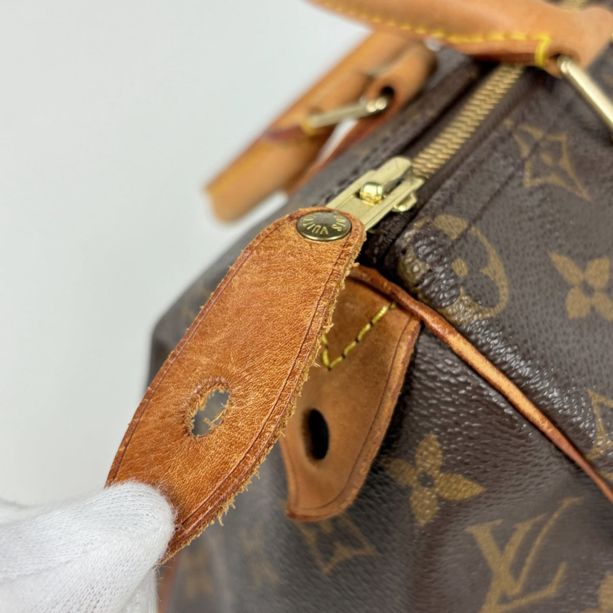 Louis Vuitton Brown Monogram Handbag (Pre-Owned)