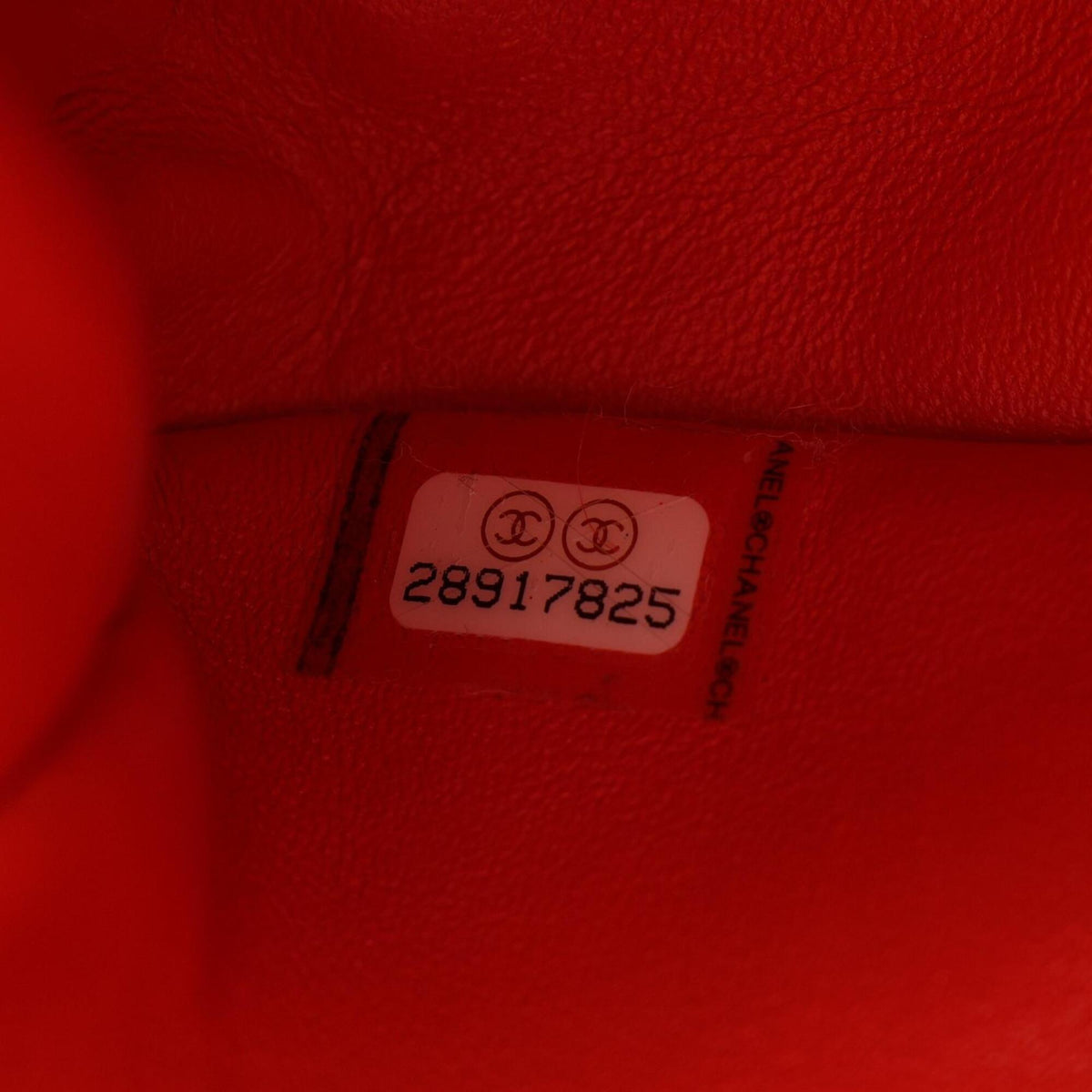 Chanel Red Color Leather Handbag Shoulder Bag (Pre-Owned)