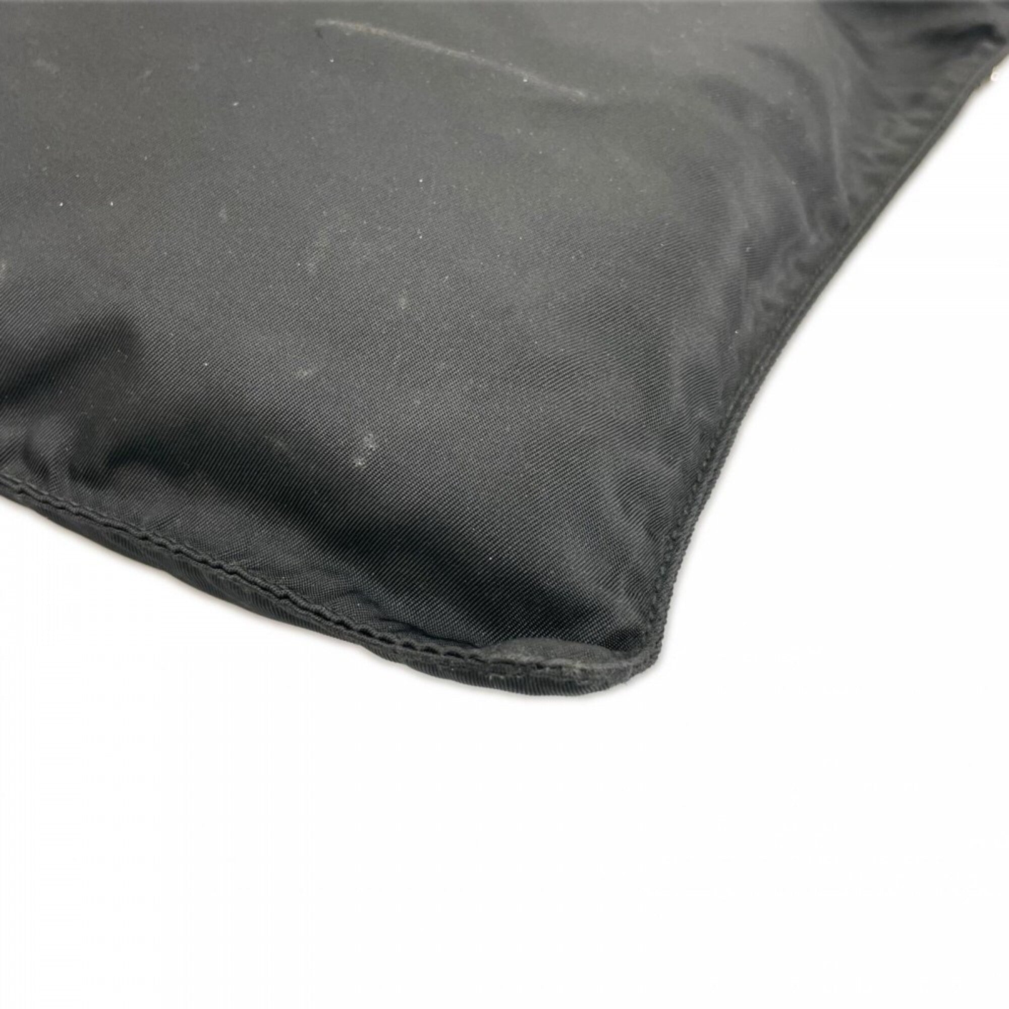 Prada Black Nylon Shoulder Bag (Pre-Owned)