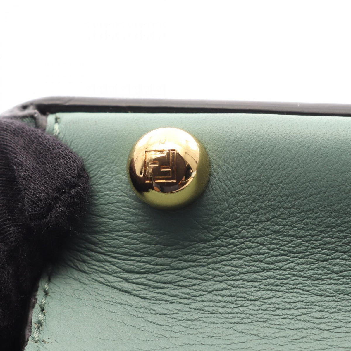 Fendi Green Leather Handbag (Pre-Owned)