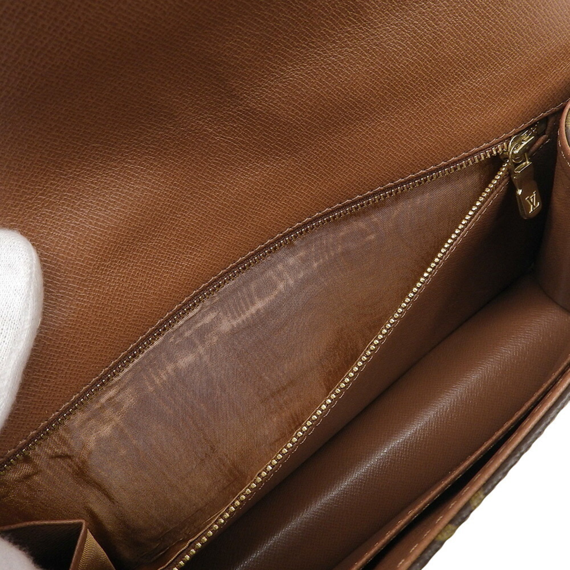 Louis Vuitton Monogram Monogram Clutch Bag Pochette (Pre-Owned)