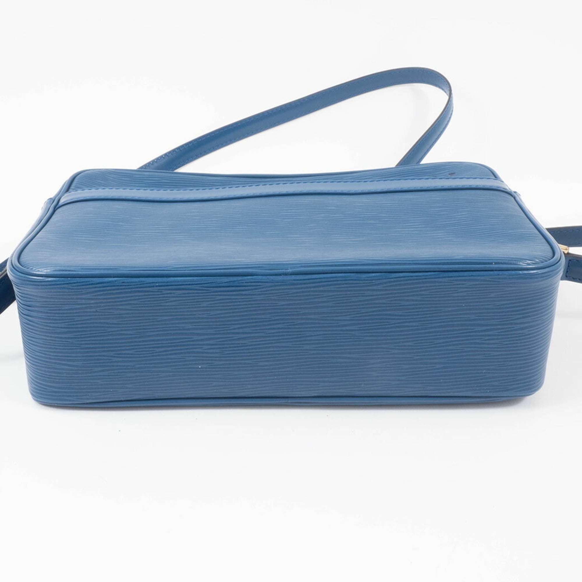 Louis Vuitton Epi Blue Toledo Blue Epi Leather Shoulder Bag (Pre-Owned)