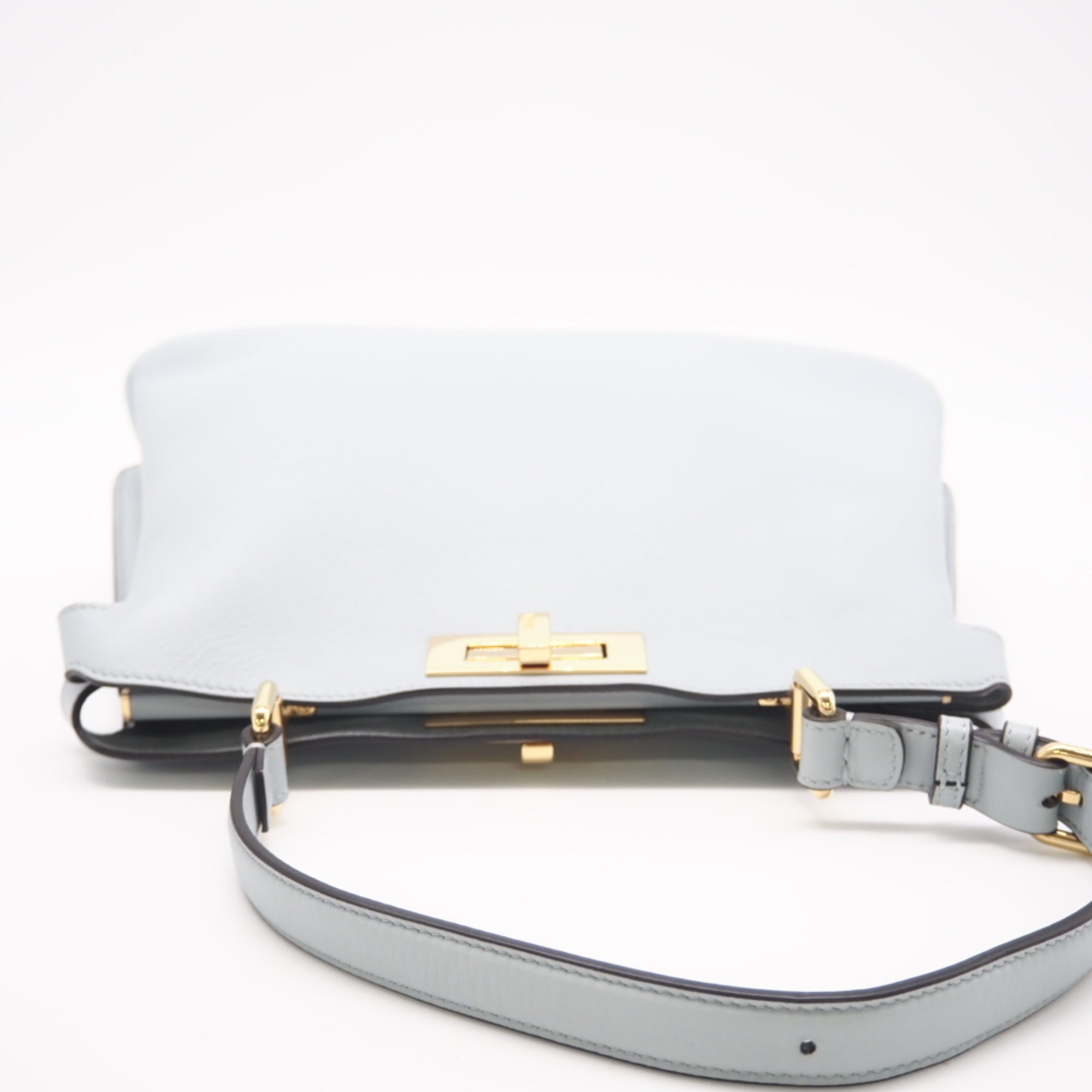 Fendi Blue Leather Handbag (Pre-Owned)