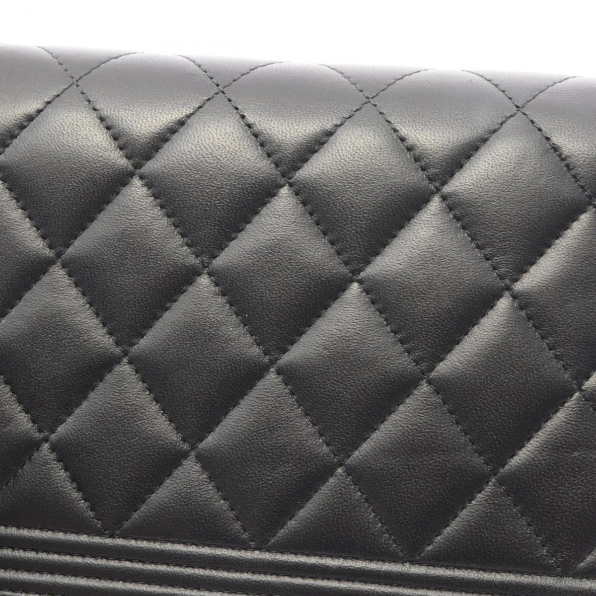 Chanel Black Leather Handbag Shoulder Bag (Pre-Owned)