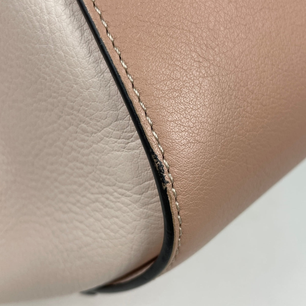 Loewe Pink Pink Beige Leather Shoulder Bag (Pre-Owned)