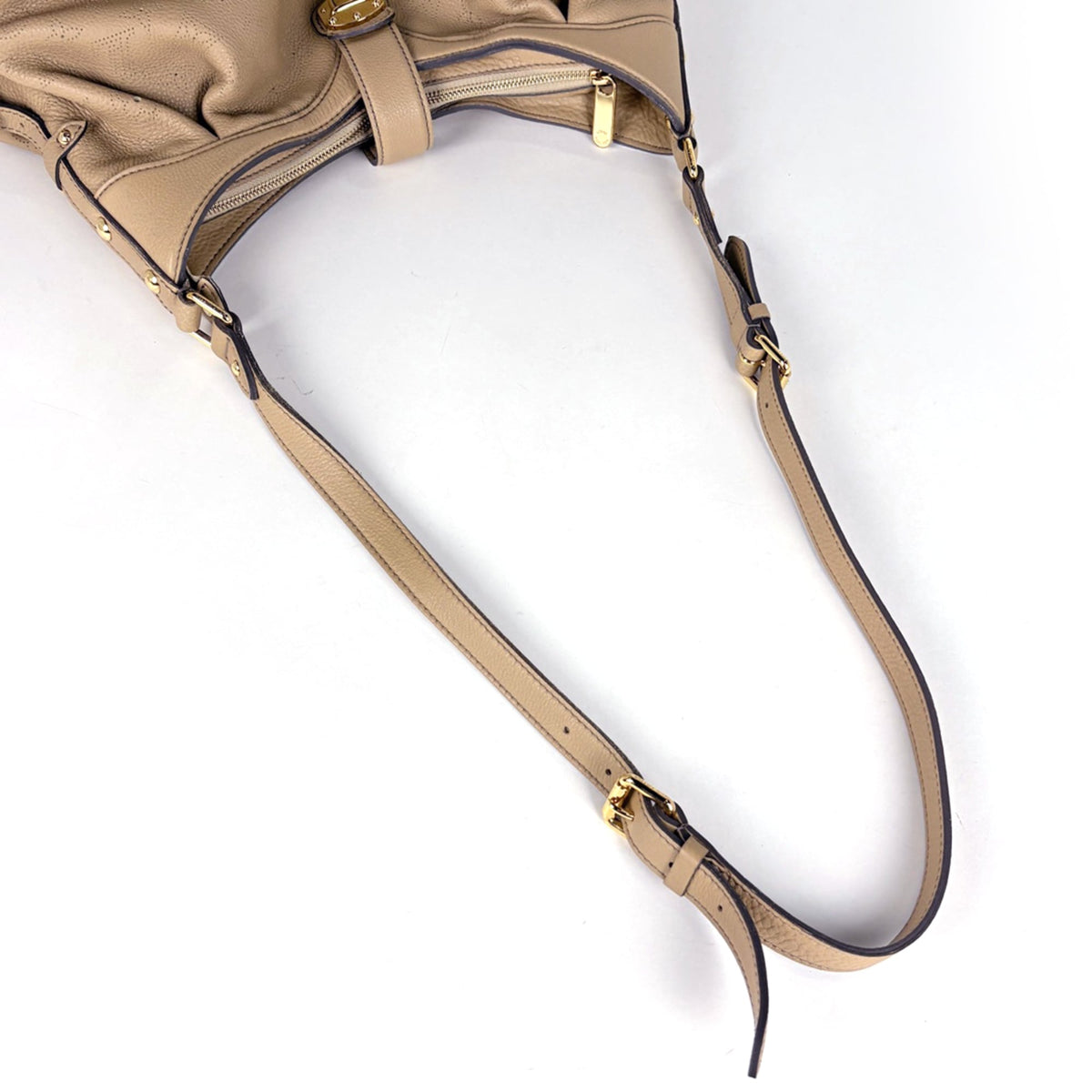 Louis Vuitton Beige Monogram Mahina Leather Shoulder Bag (Pre-Owned)