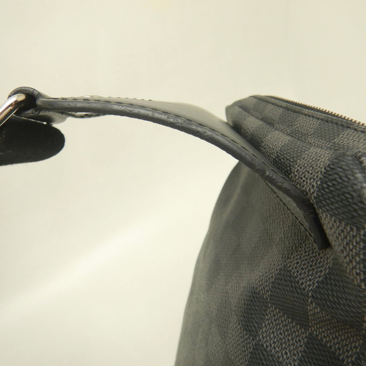 Louis Vuitton Damier Graphite Noir Damier Graphite Sling Bag (Pre-Owned)