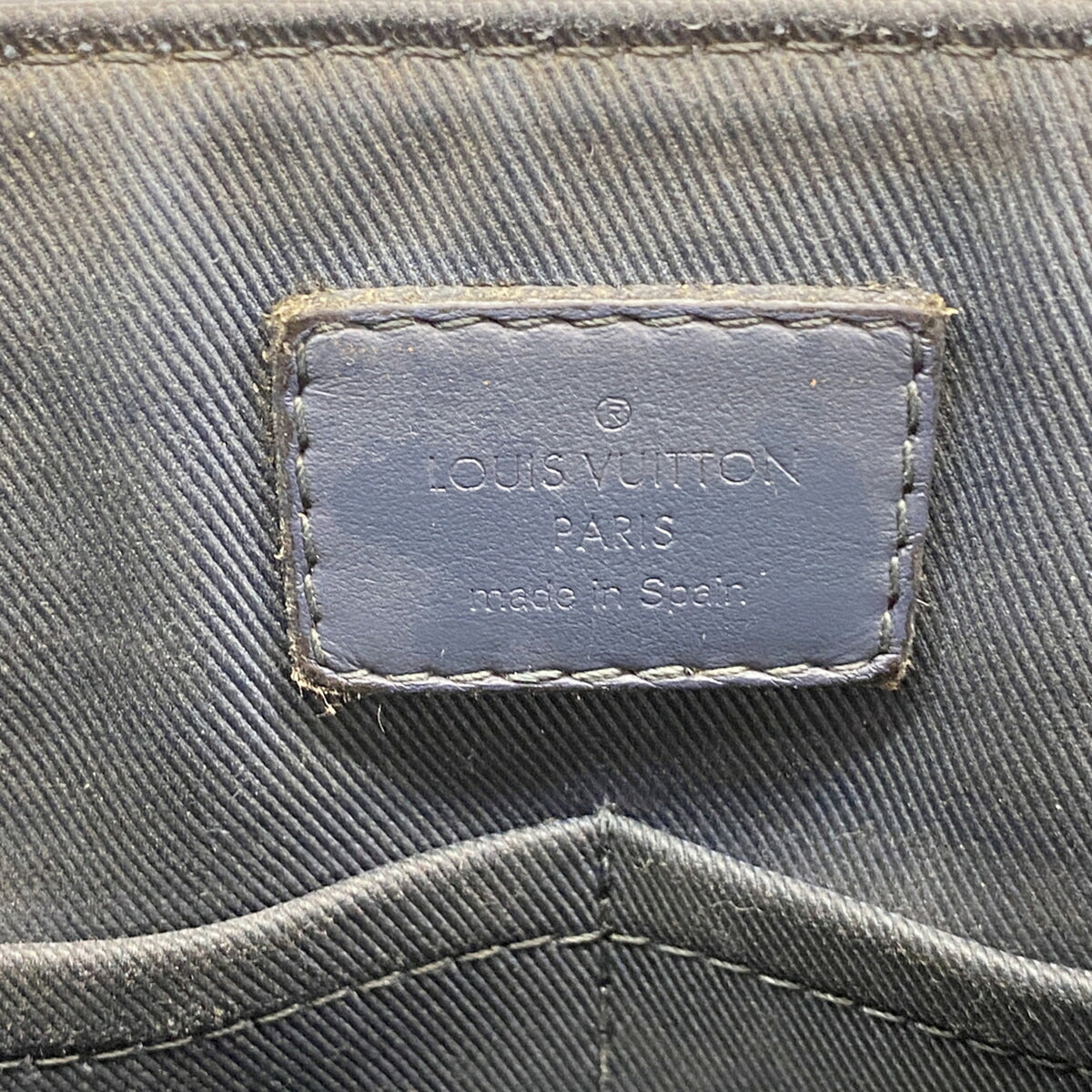 Louis Vuitton Blue Shoulder Bag (Pre-Owned)