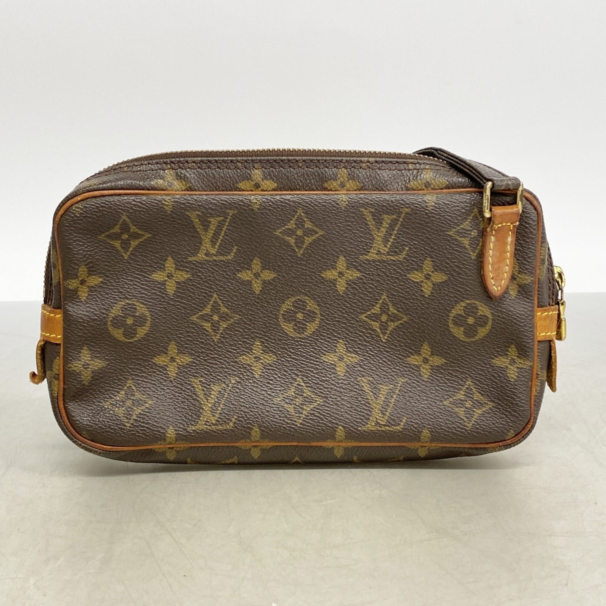 Louis Vuitton Brown Shoulder Bag (Pre-Owned)