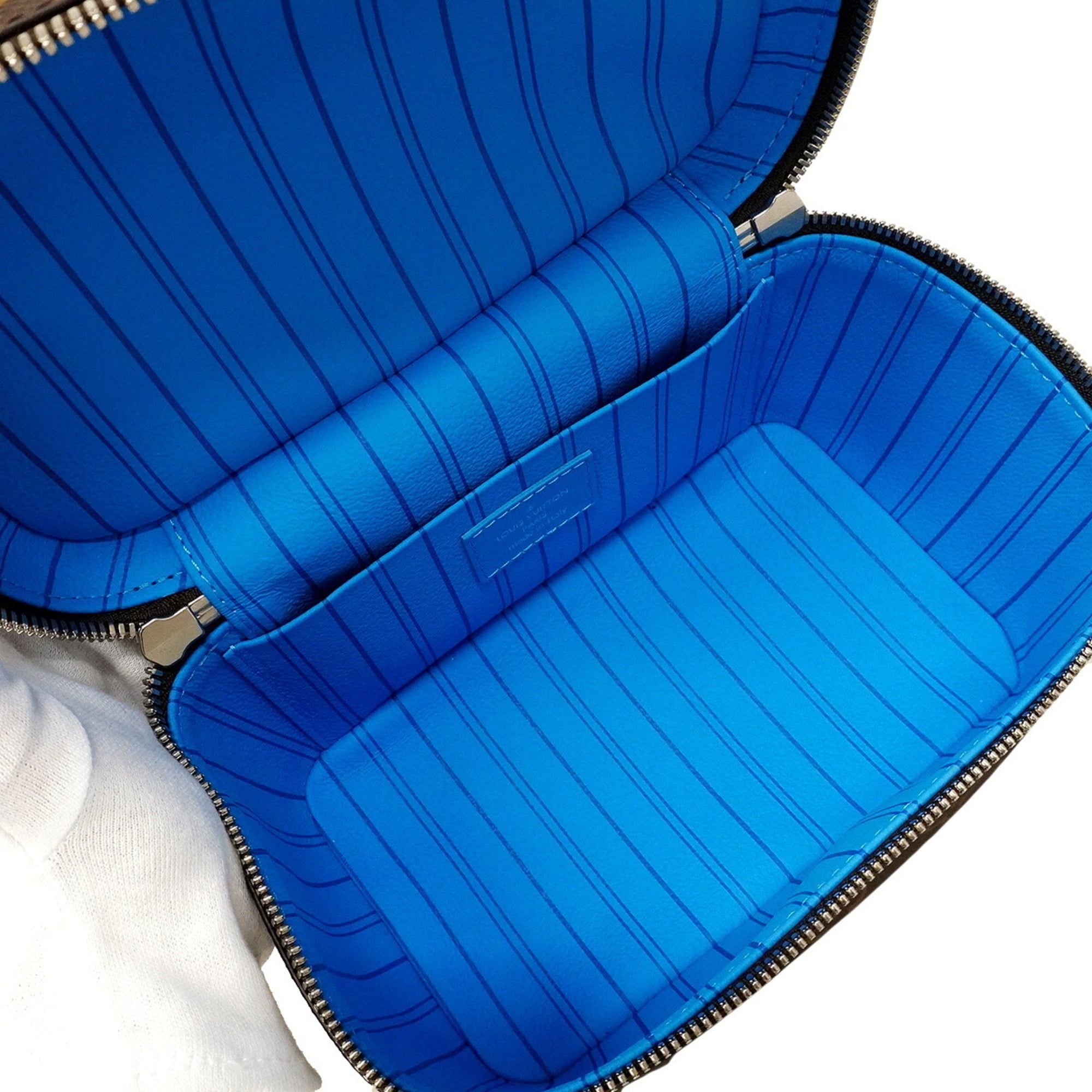 Louis Vuitton Blue Vanity Bag (Pre-Owned)