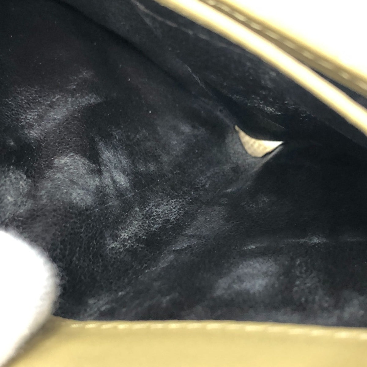 Gucci Beige Leather Wallet (Bi-Fold) (Pre-Owned)