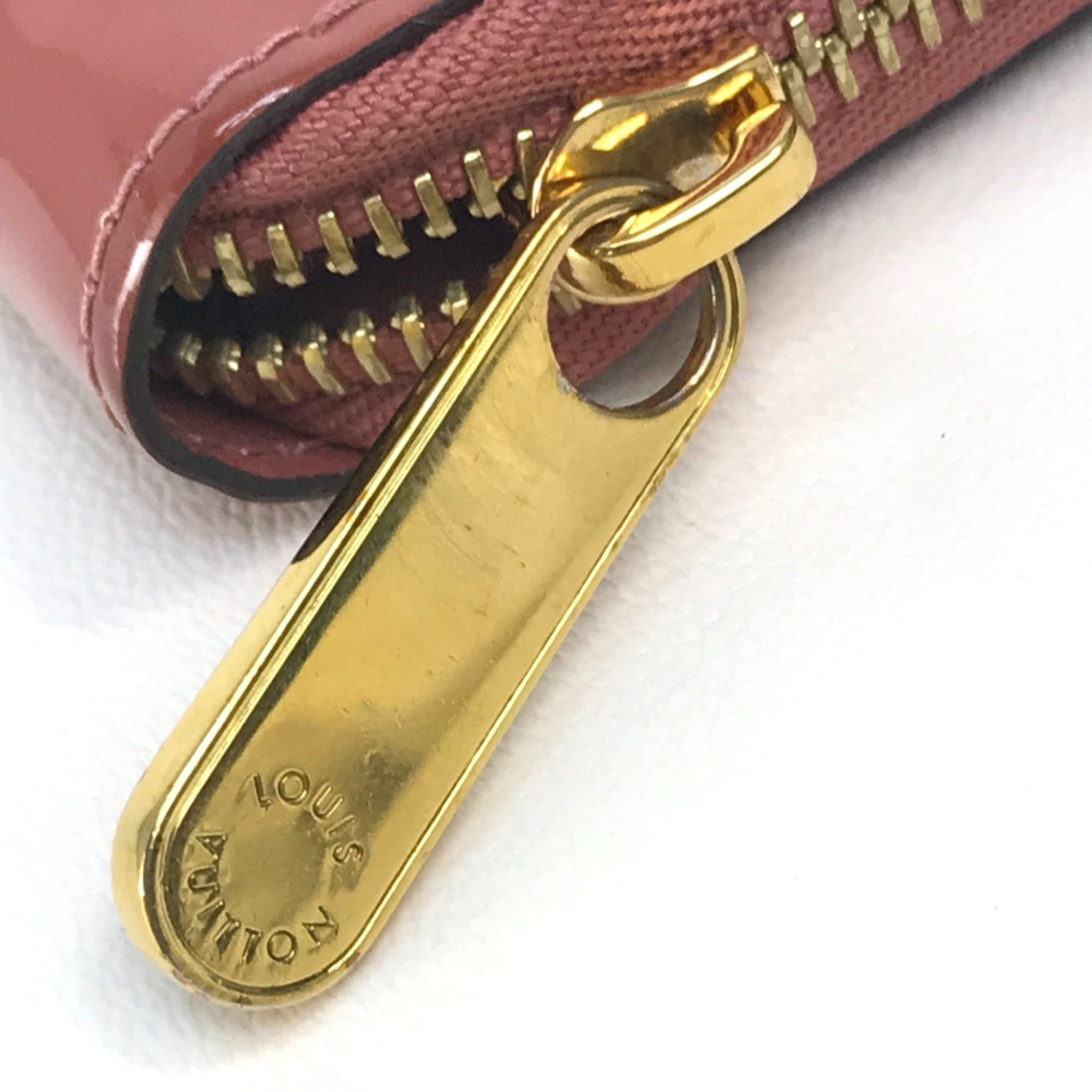Louis Vuitton Monogram Monogram Pink Beige Monogram Patent Leather Long Wallet (Bi-Fold) (Pre-Owned)