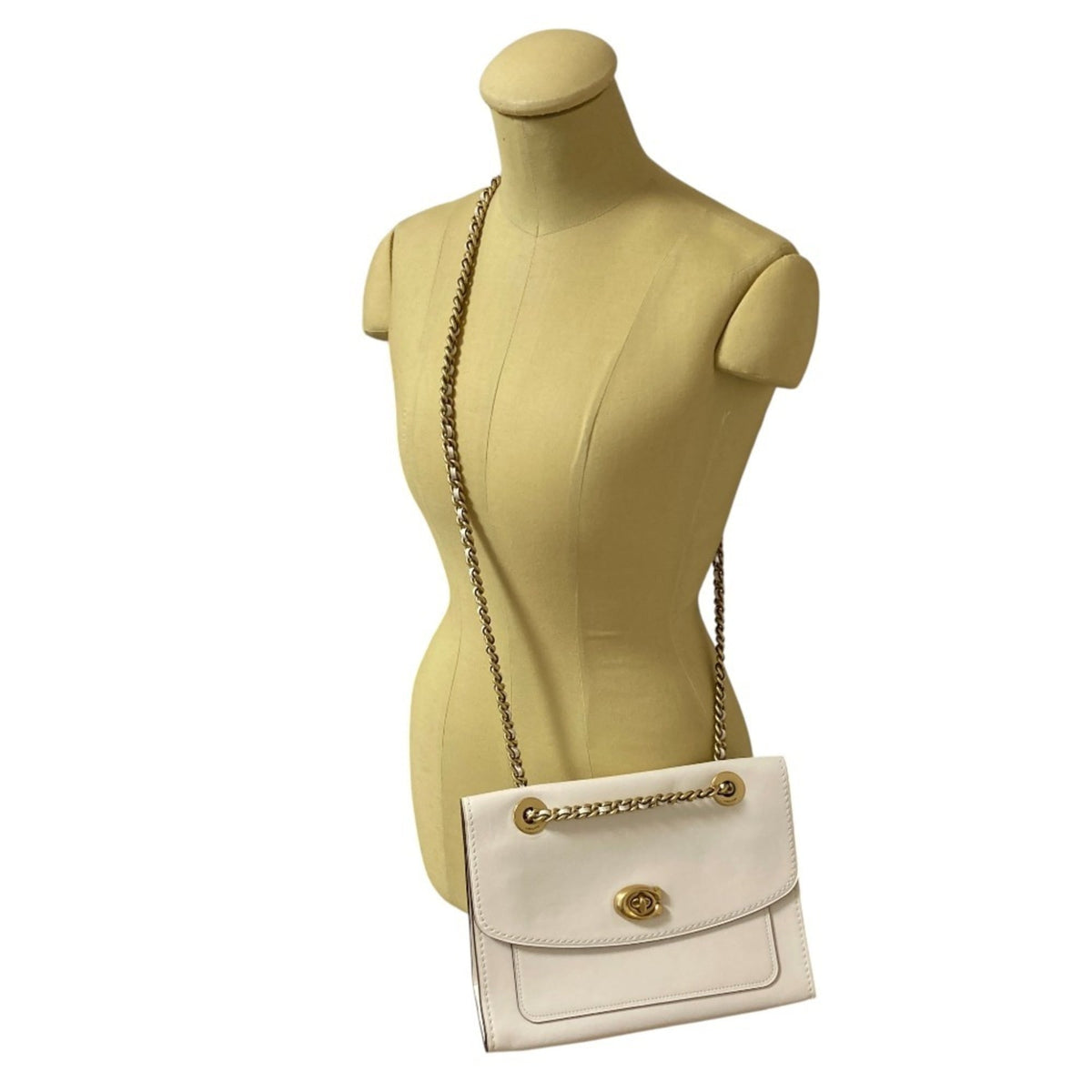 Coach White Leather Shoulder Bag (Pre-Owned)