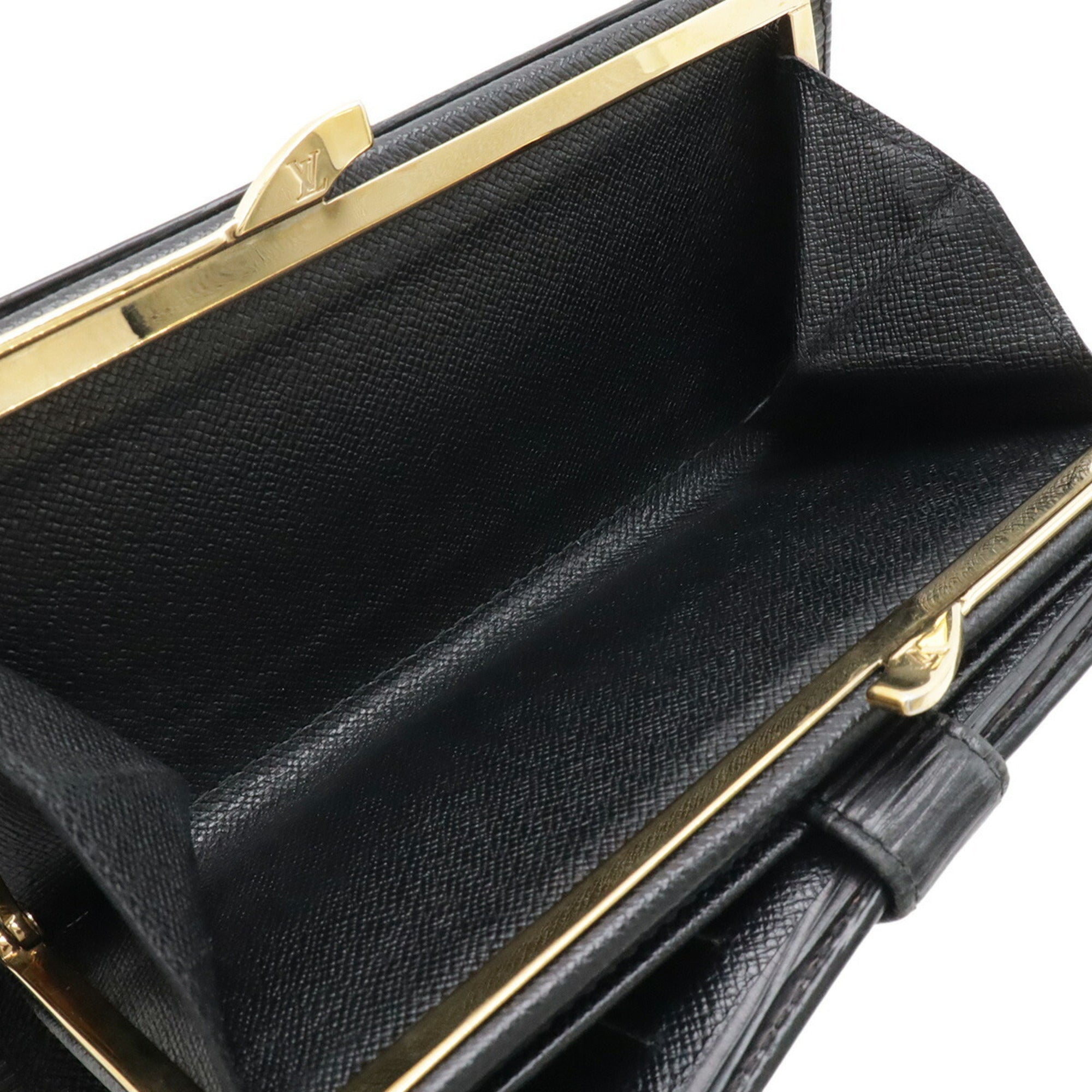 Louis Vuitton Black Noir Epi Leather Long Wallet (Bi-Fold) (Pre-Owned)