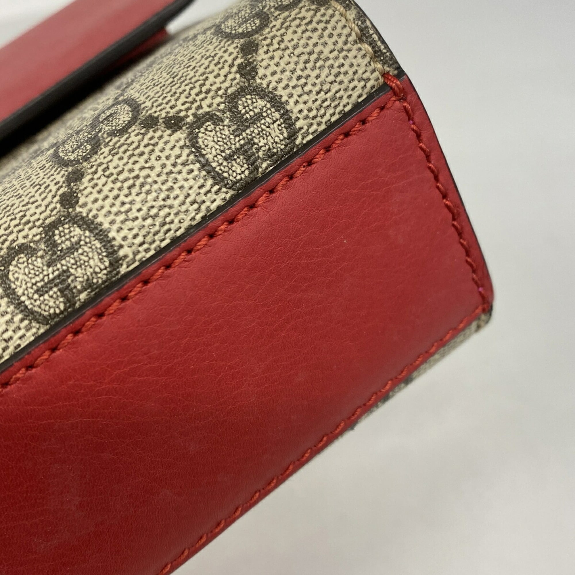 Gucci Brown Red Color Pvc Shoulder Bag (Pre-Owned)