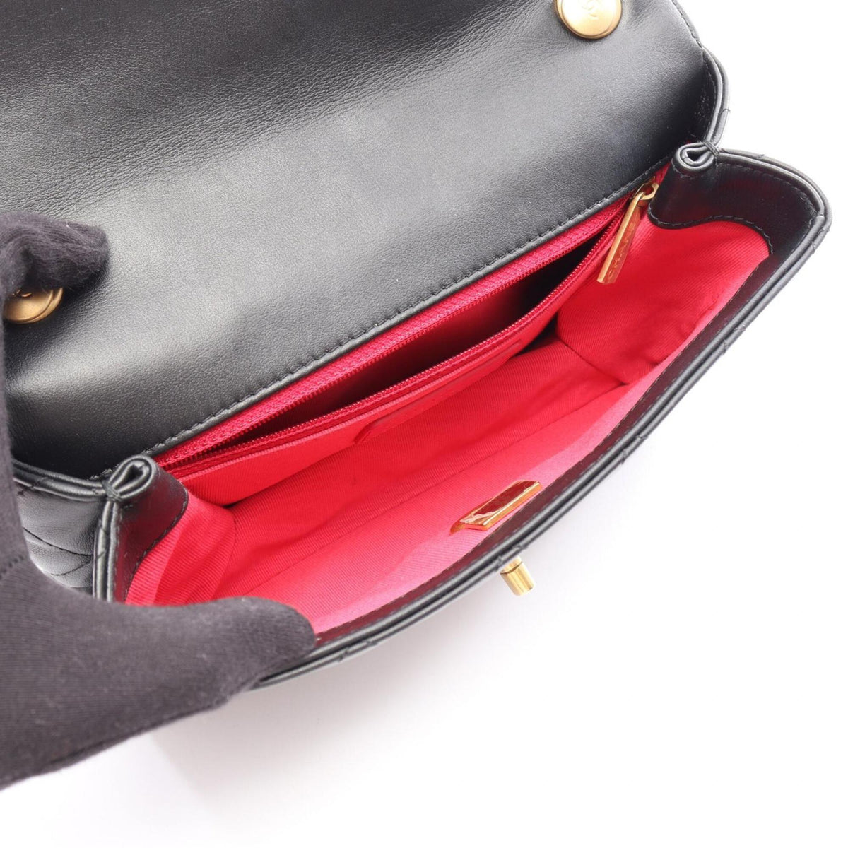 Chanel Black Leather Handbag Shoulder Bag (Pre-Owned)
