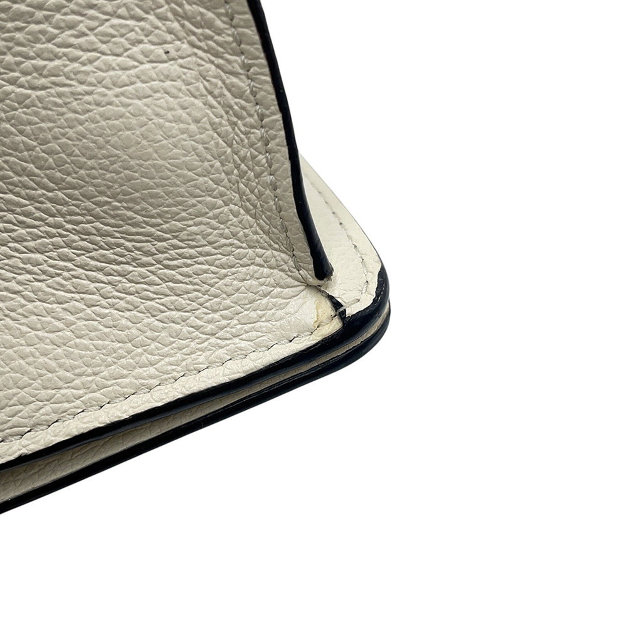 Prada White Leather Shoulder Bag (Pre-Owned)