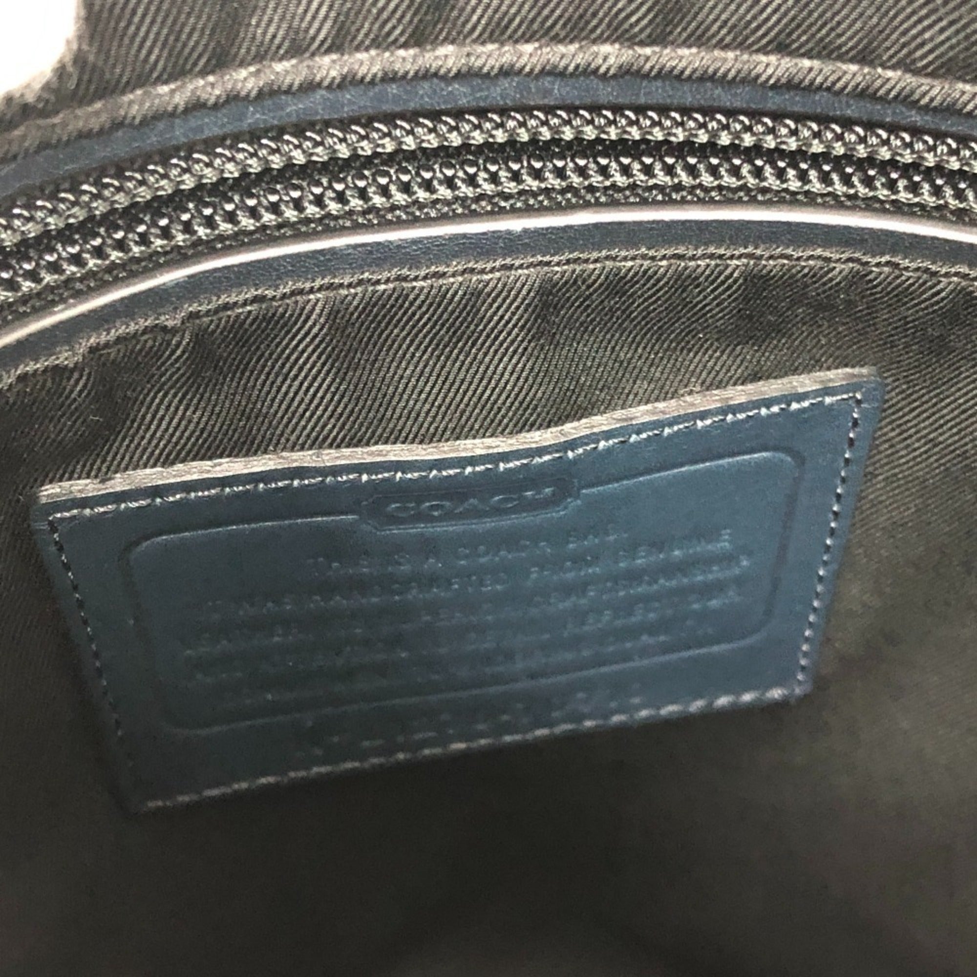 Coach Green Leather Shoulder Bag (Pre-Owned)