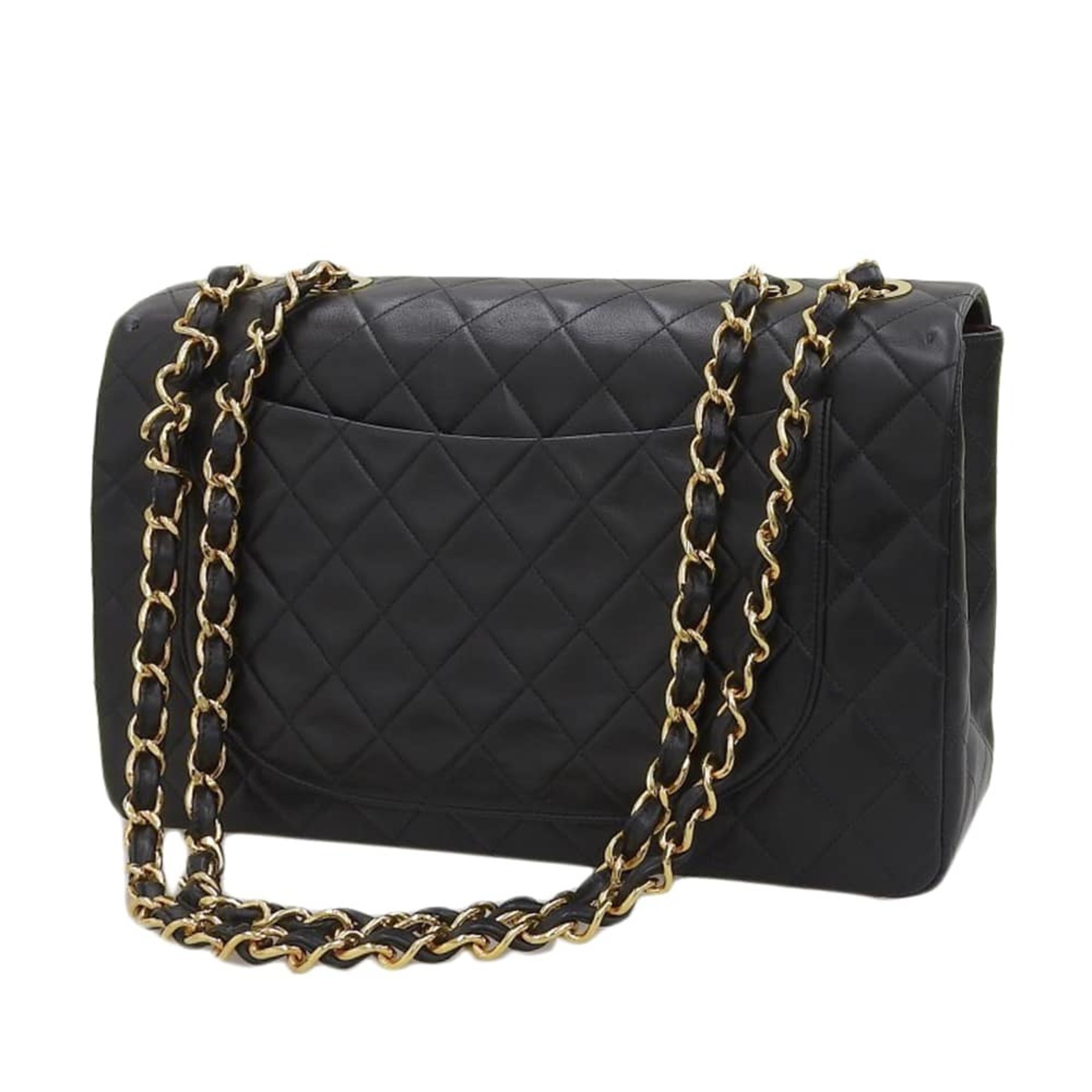 Chanel Matelasse Black Leather Shoulder Bag (Pre-Owned)