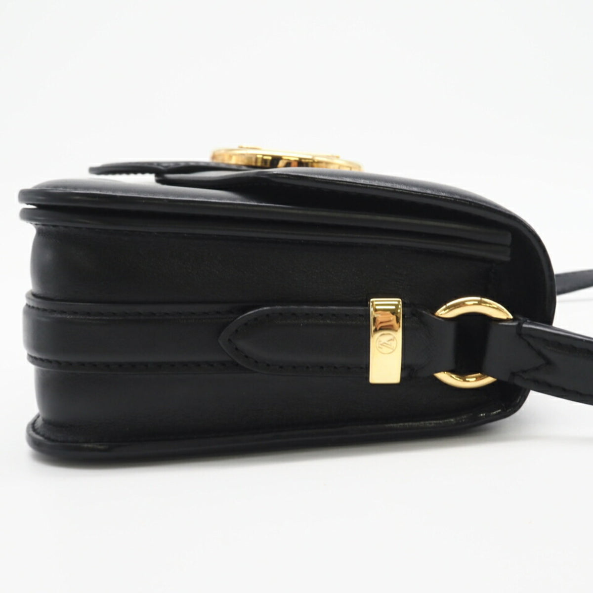 Louis Vuitton Black Leather Shoulder Bag (Pre-Owned)